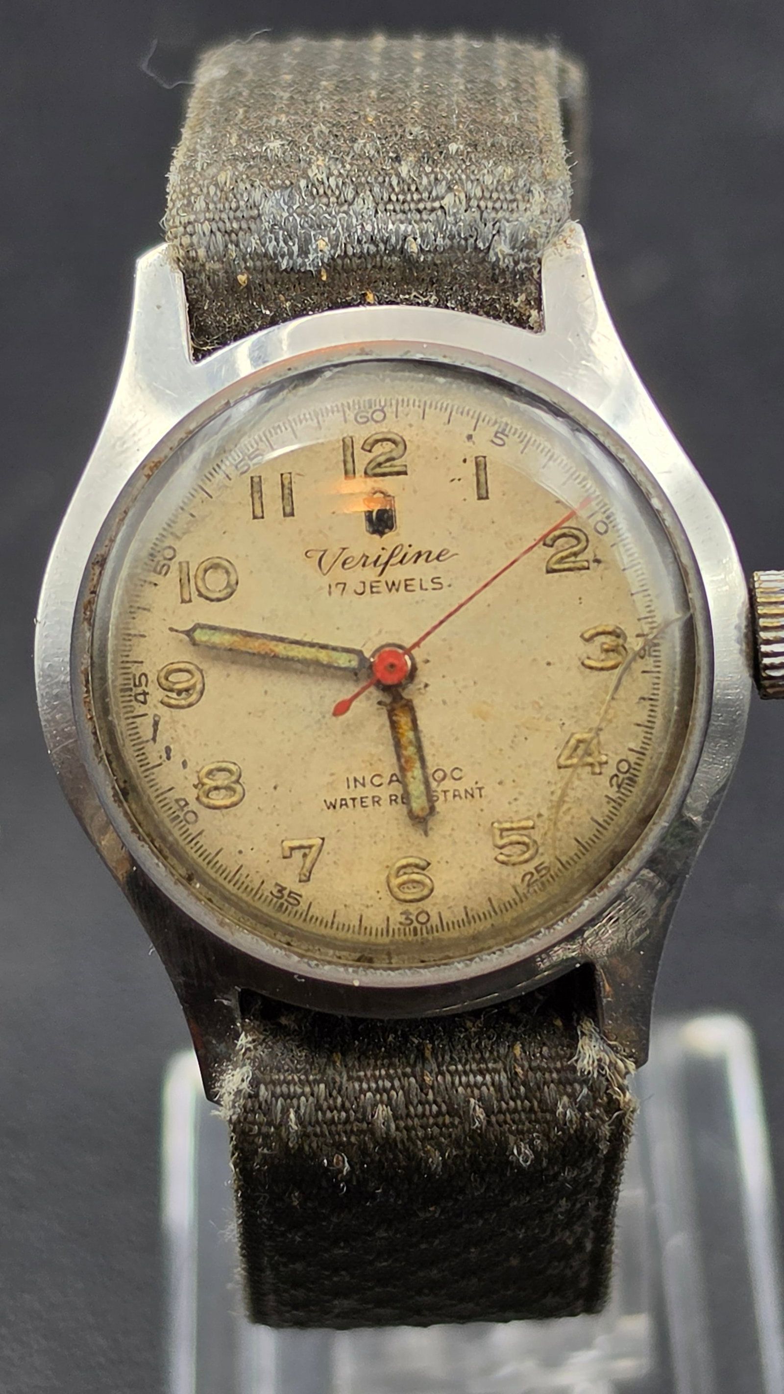 Vintage 1950s Verifine 17 Jewel Swiss Manual Wind Watch, S. Kocher Movement, Incabloc Shock Protecti: This vintage manual wind wristwatch is signed Verifine 17 Jewels on the cream dial, with Incabloc shock protection and water resistant markings, and a red sweep seconds hand set against a printed oute