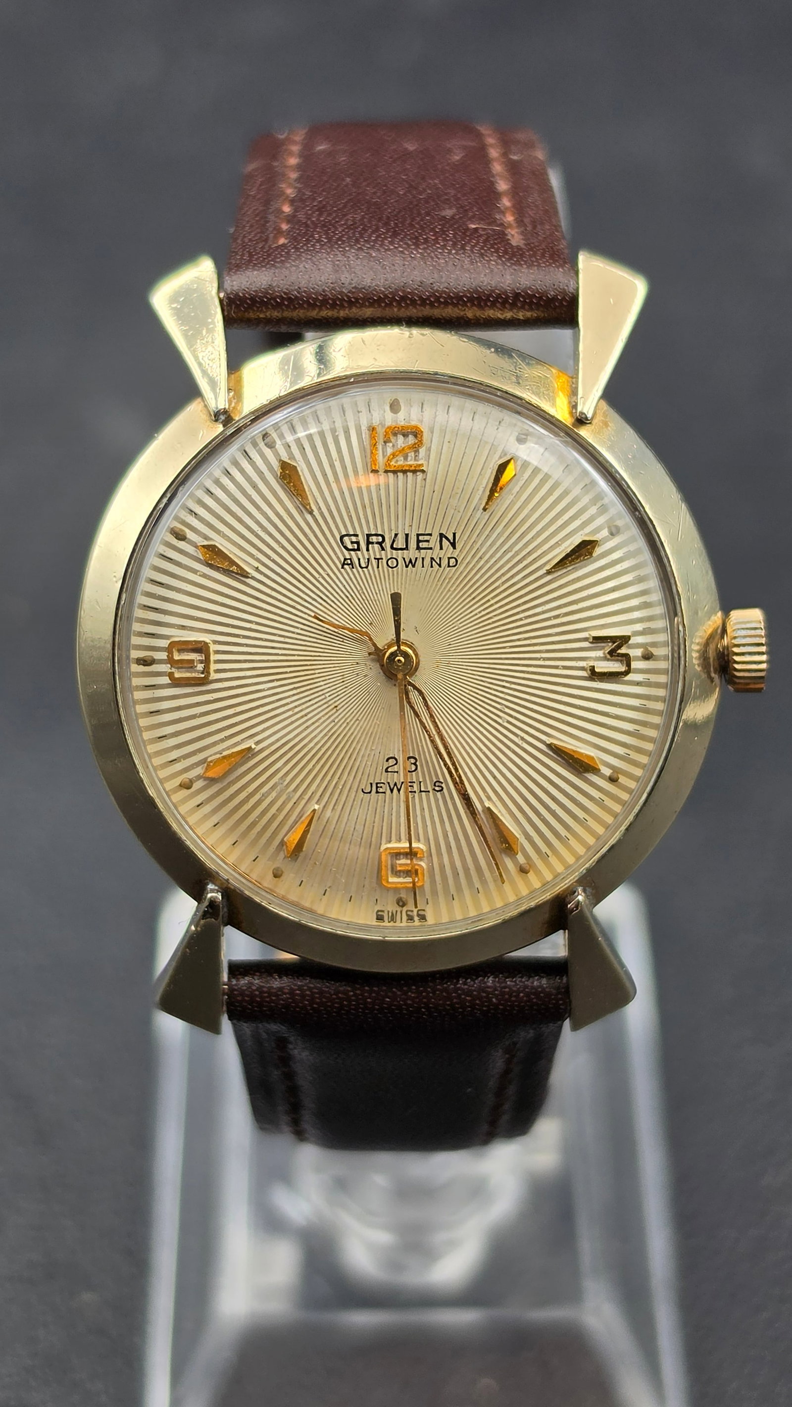 Vintage 1950s Gruen Autowind 23 Jewel Automatic Watch, 10K RGP Bezel (1 of 12)