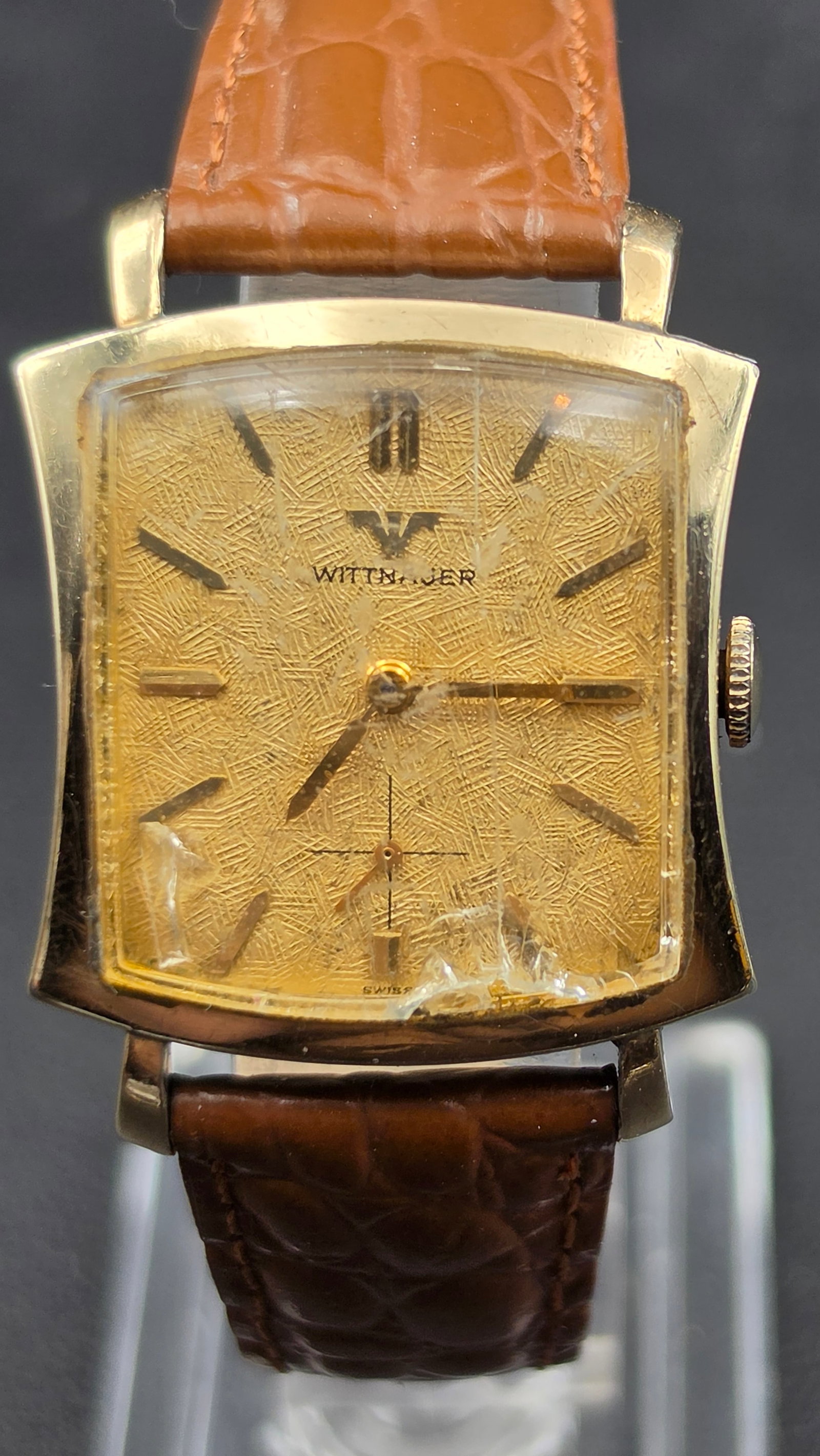 Vintage Wittnauer TV-Shape Wristwatch 10K Gold Filled Bezel Not Running (1 of 11)