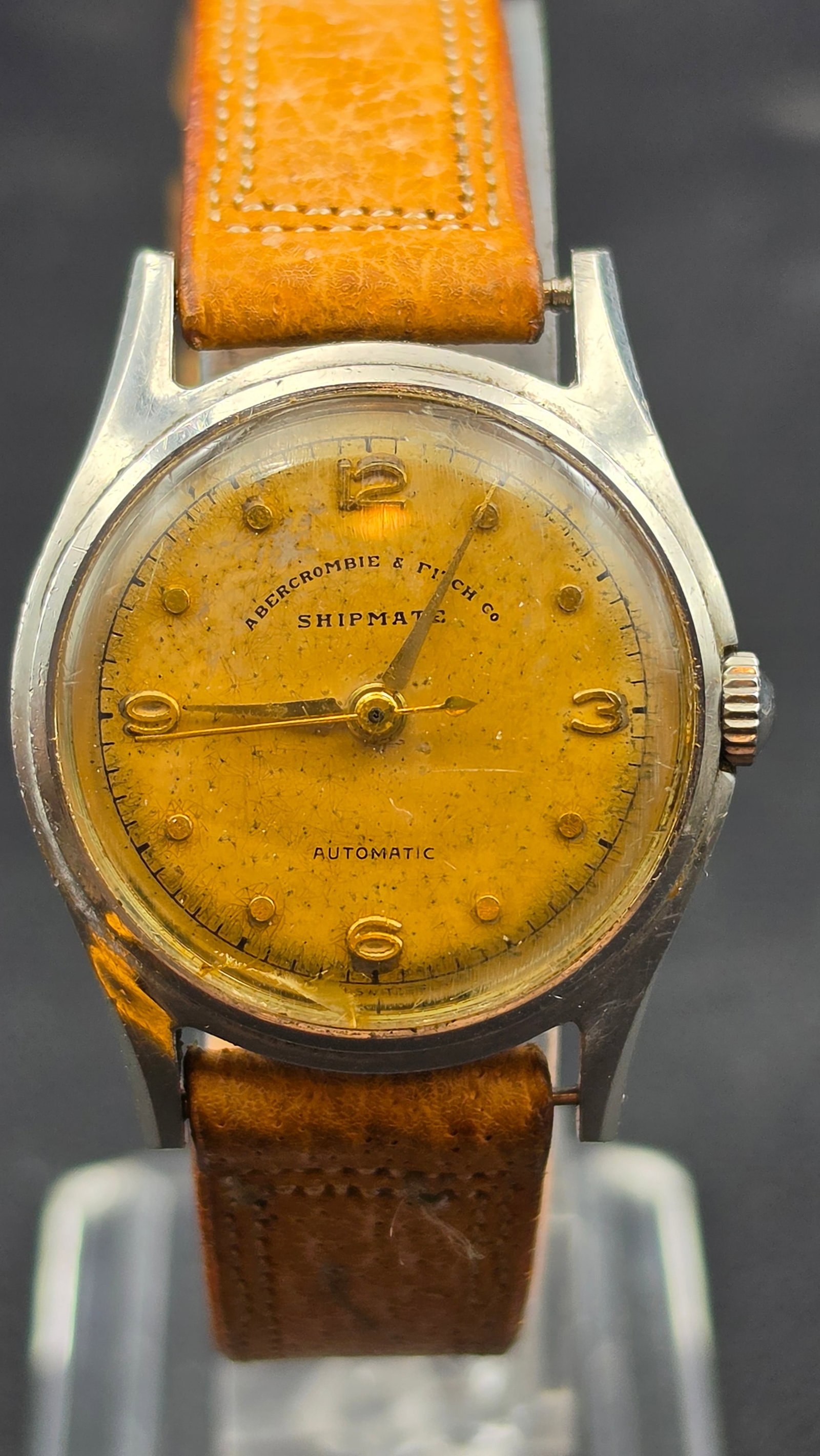 Vintage Abercrombie & Fitch "Shipmate" Automatic 17 Jewels Watch, Swiss: This is a vintage Abercrombie & Fitch retailer-branded "Shipmate" automatic wristwatch, a scarce and collectible triple-signed piece from the outfitter's classic era. The dial is signed "Abercrombie &