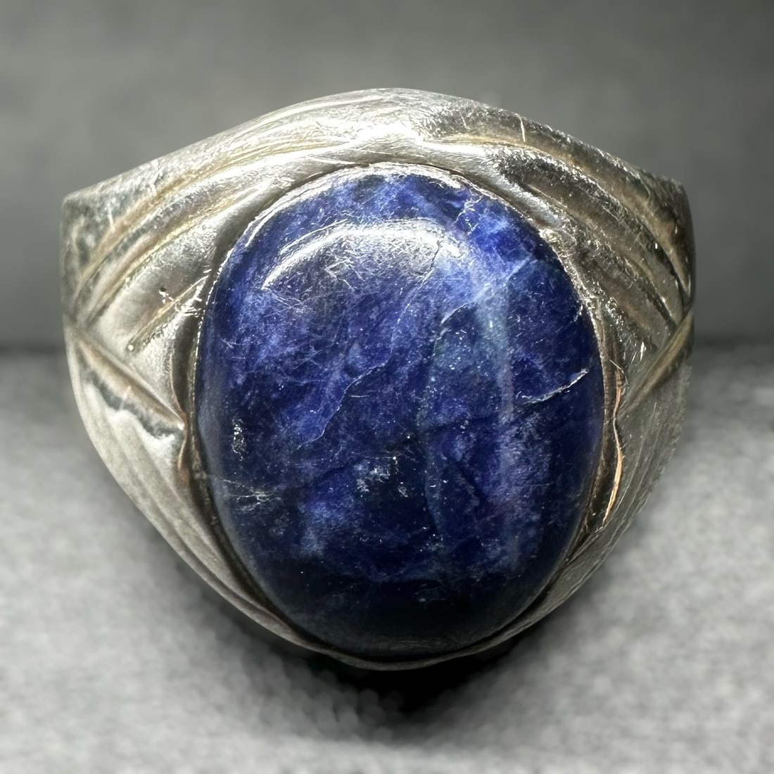Sz12.75/18g Mexico 925 Sterling Silver Lapis Lazuli Men's Ring: Sz12.75/18g Mexico 925 Sterling Silver Lapis Lazuli Men's Ring:Brand/Model: Hallmarked “TH-107 MEXICO 925.”Manufacturer Location: Taxco, Mexico.Year Produced: Unknown.Specs/Description: Vintag