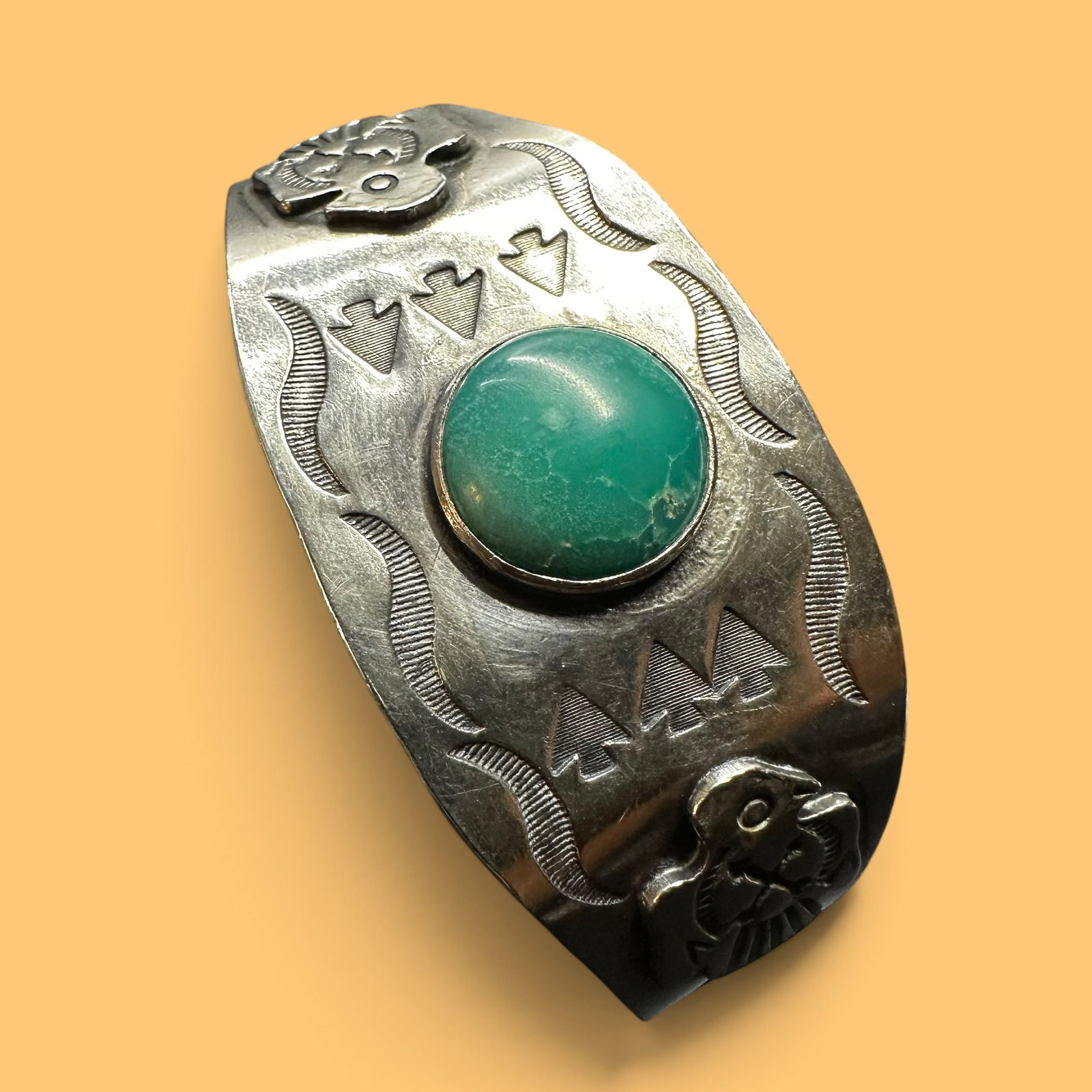 6.5"/21g Fred Harvey Era Sterling Silver Turquoise Cuff Bracelet: 6.5"/21g Fred Harvey Era Sterling Silver Turquoise Cuff Bracelet:Brand/Model: No hallmark. Unidentified artisan/shop.Manufacturer Location: Southwestern United States.Year Produced: Circa 1920s-1930s.