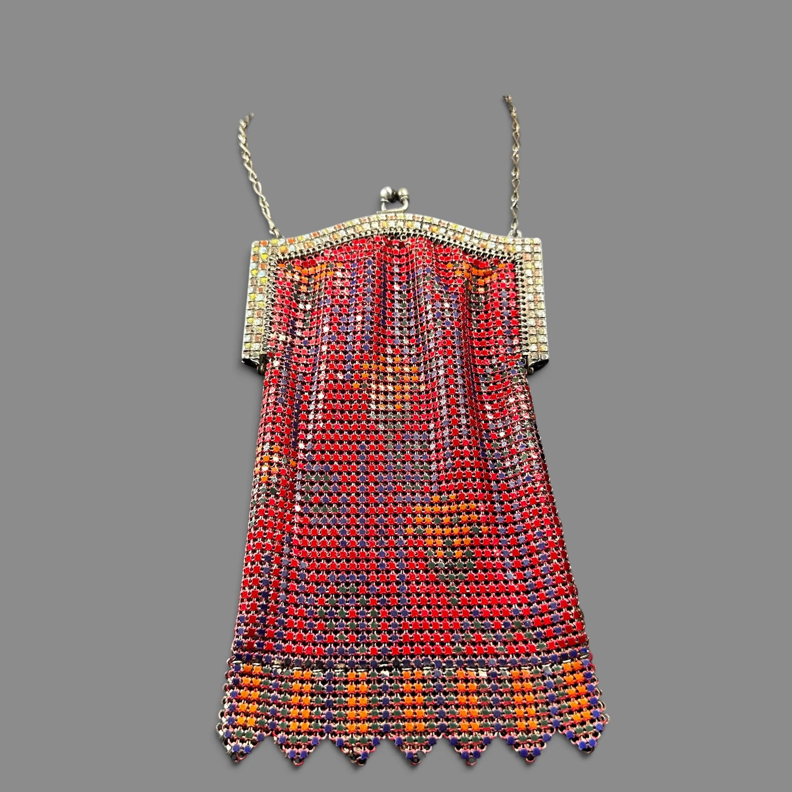 Vintage Whiting & Davis Painted Metal Mesh Purse: Vintage Whiting & Davis Painted Metal Mesh Purse:Brand/Model: Whiting & Davis. Interior tag marked “WHITING & DAVIS CO. MESH BAGS REG. U.S. & CAN.”Manufacturer Location: United States.Year Pro