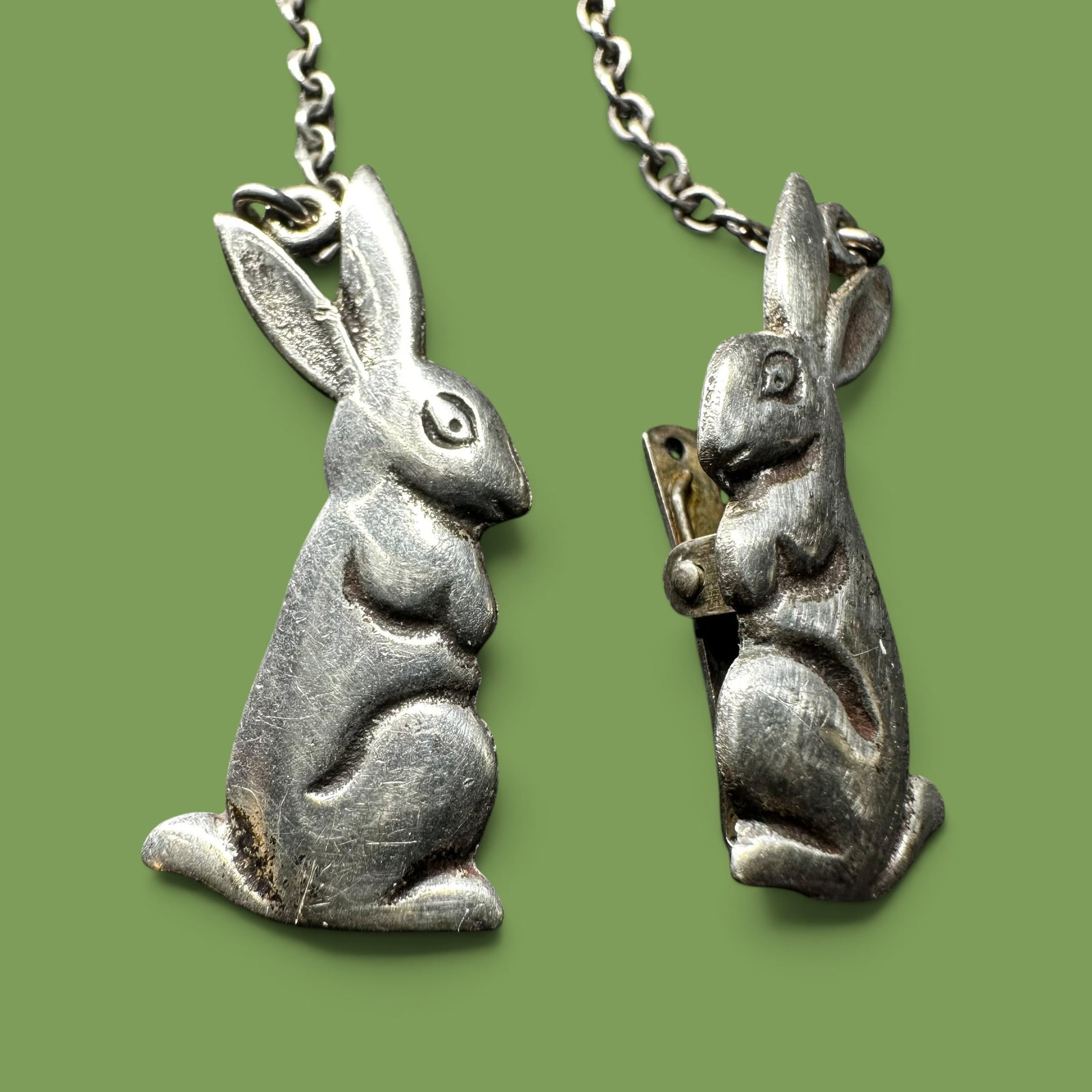 10g Sterling Silver Rabbit Sweater Clips: 10g Sterling Silver Rabbit Sweater Clips:Brand/Model: Marked “STERLING.” No hallmark. Unidentified artisan/shop.Manufacturer Location: Not marked.Year Produced: Unknown.Specs/Description: Vint
