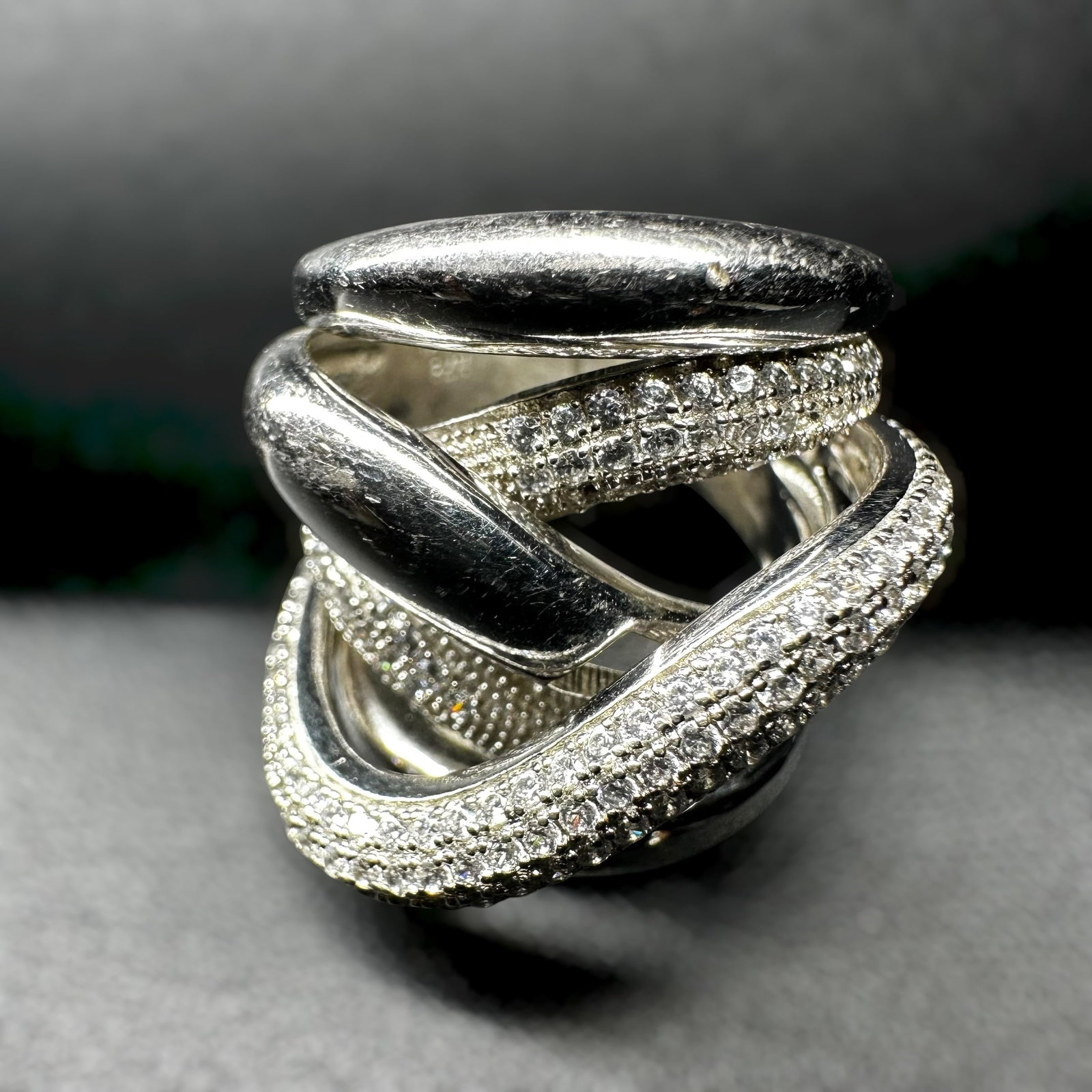 Sz7.5/15g FZN 925 Sterling Silver Cubic Zirconia Highway Statement Ring (1 of 10)