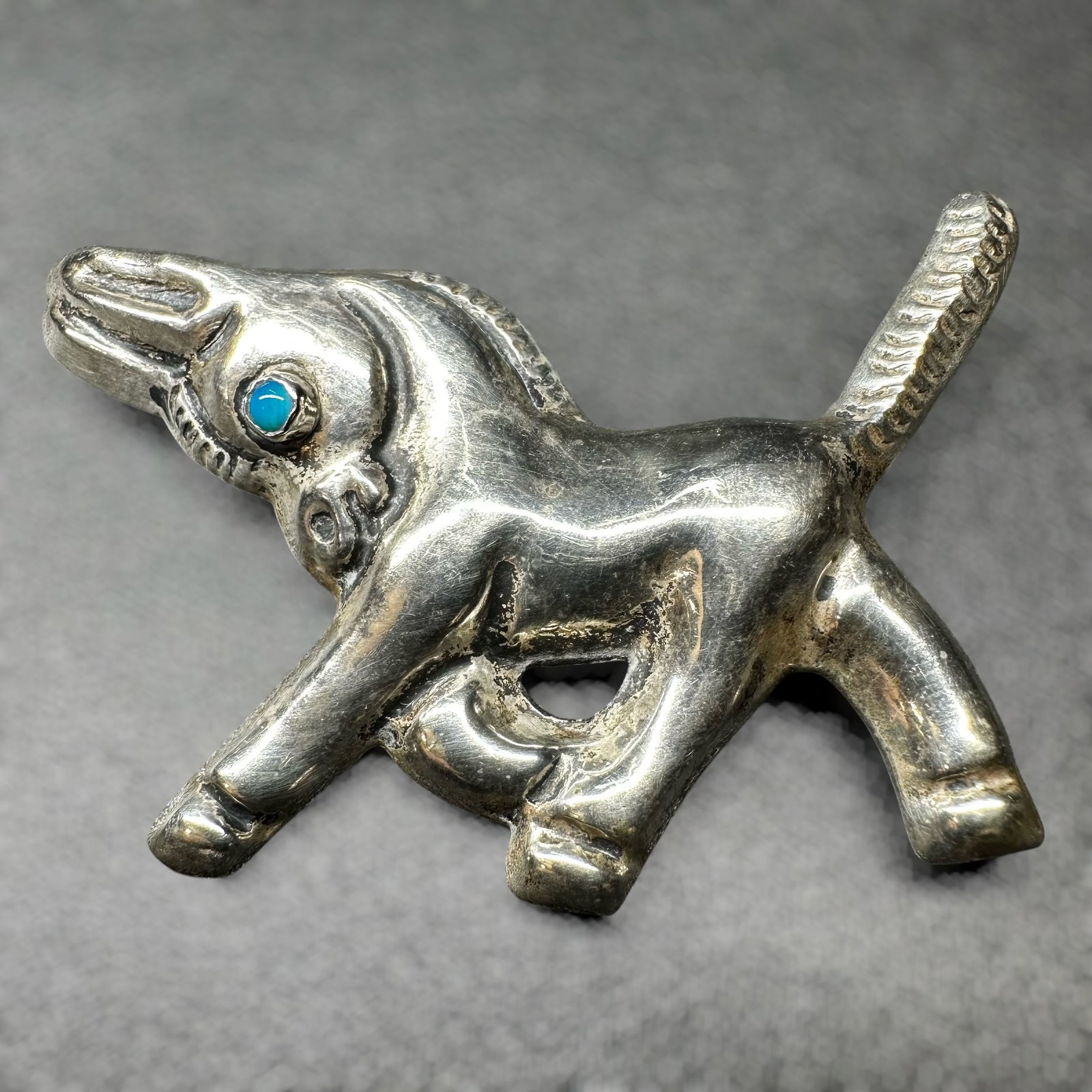 9g Vintage Mexico Sterling Silver Turquoise Donkey Brooch: 9g Vintage Mexico Sterling Silver Turquoise Donkey Brooch:Brand/Model: Hallmarked “MEXICO” with partially legible additional maker/registration mark.Manufacturer Location: Mexico.Year Produced