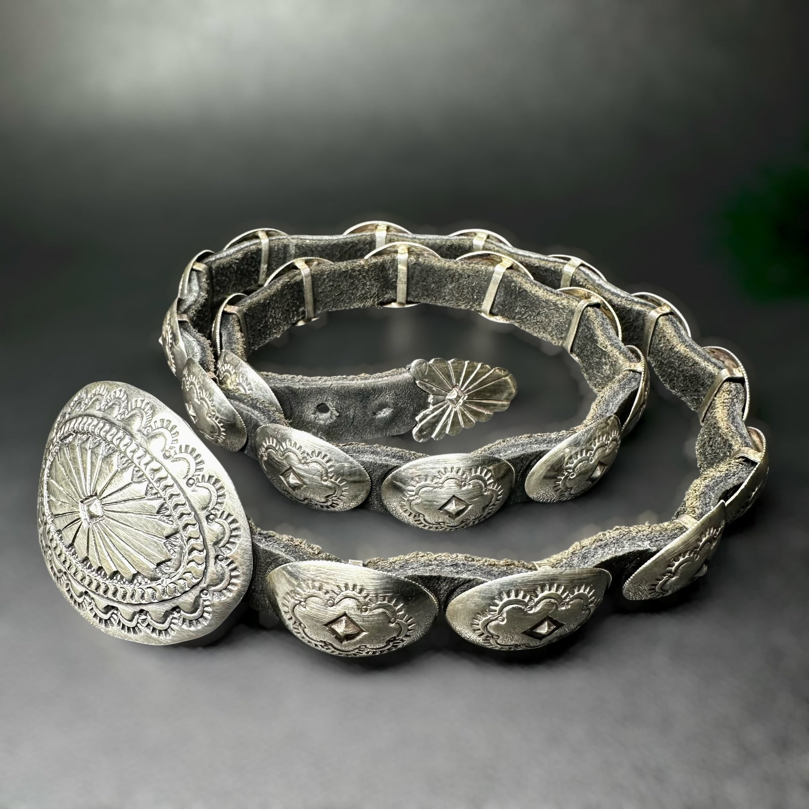 27"/119g Michael Kirk Isleta Pueblo Sterling Silver Concho Leather Belt (1 of 12)