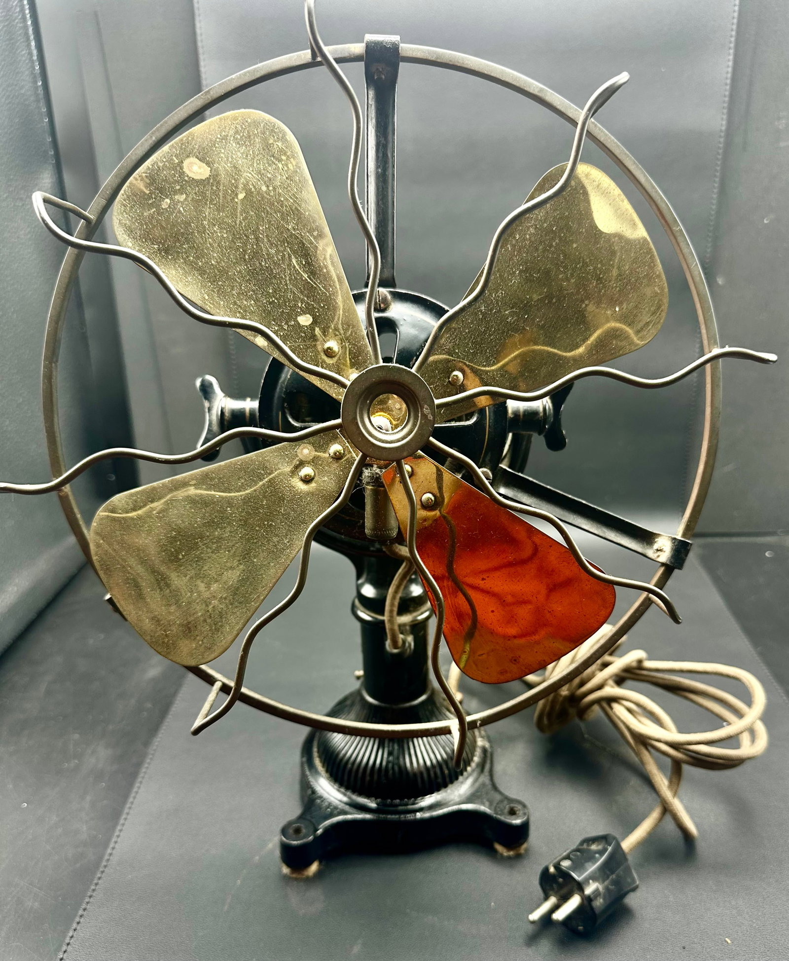 Antique Bergmann Berlin 10” Brass Blade Tripod Fan (1 of 12)