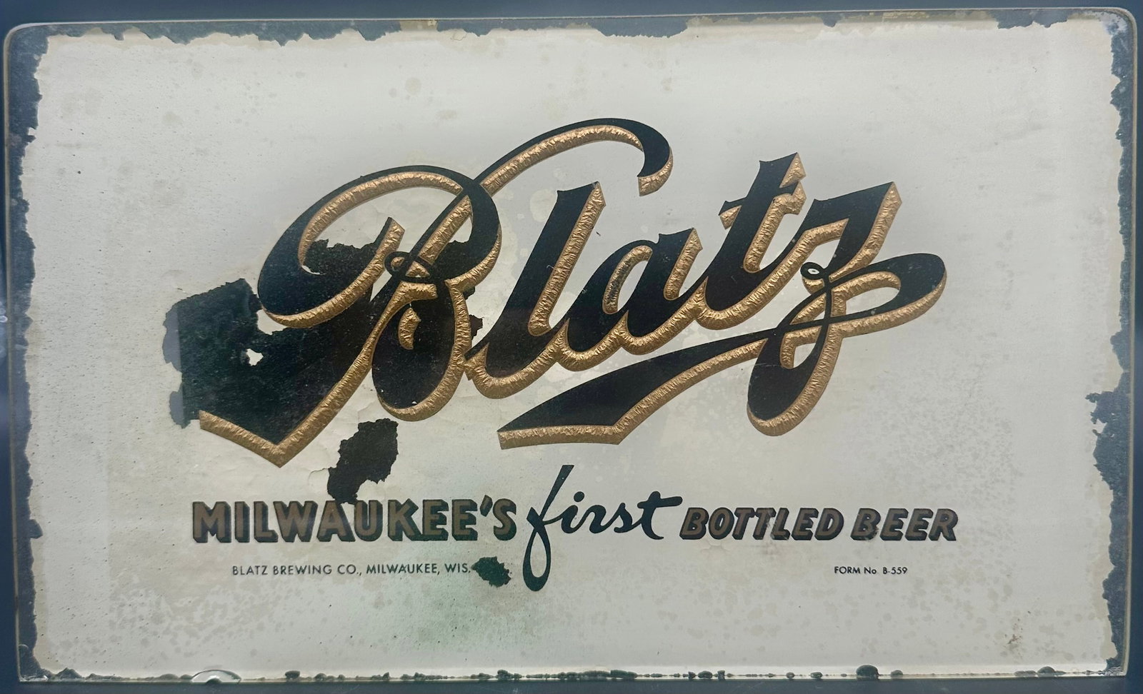Vintage Blatz Beer Reverse Glass Advertising Sign (1 of 8)