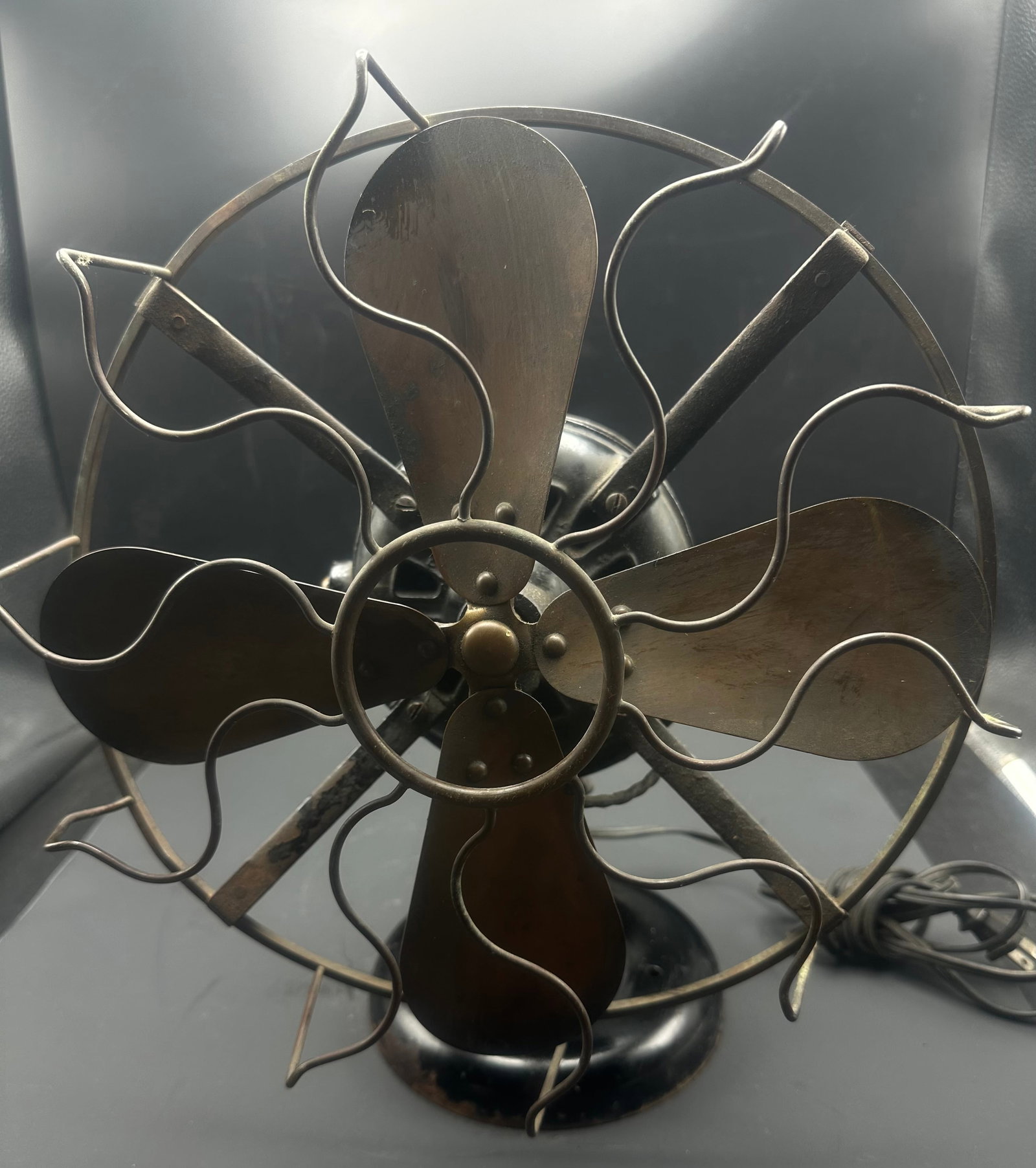 Antique Westinghouse Style 60677 12” Brass Blade Fan (1 of 15)