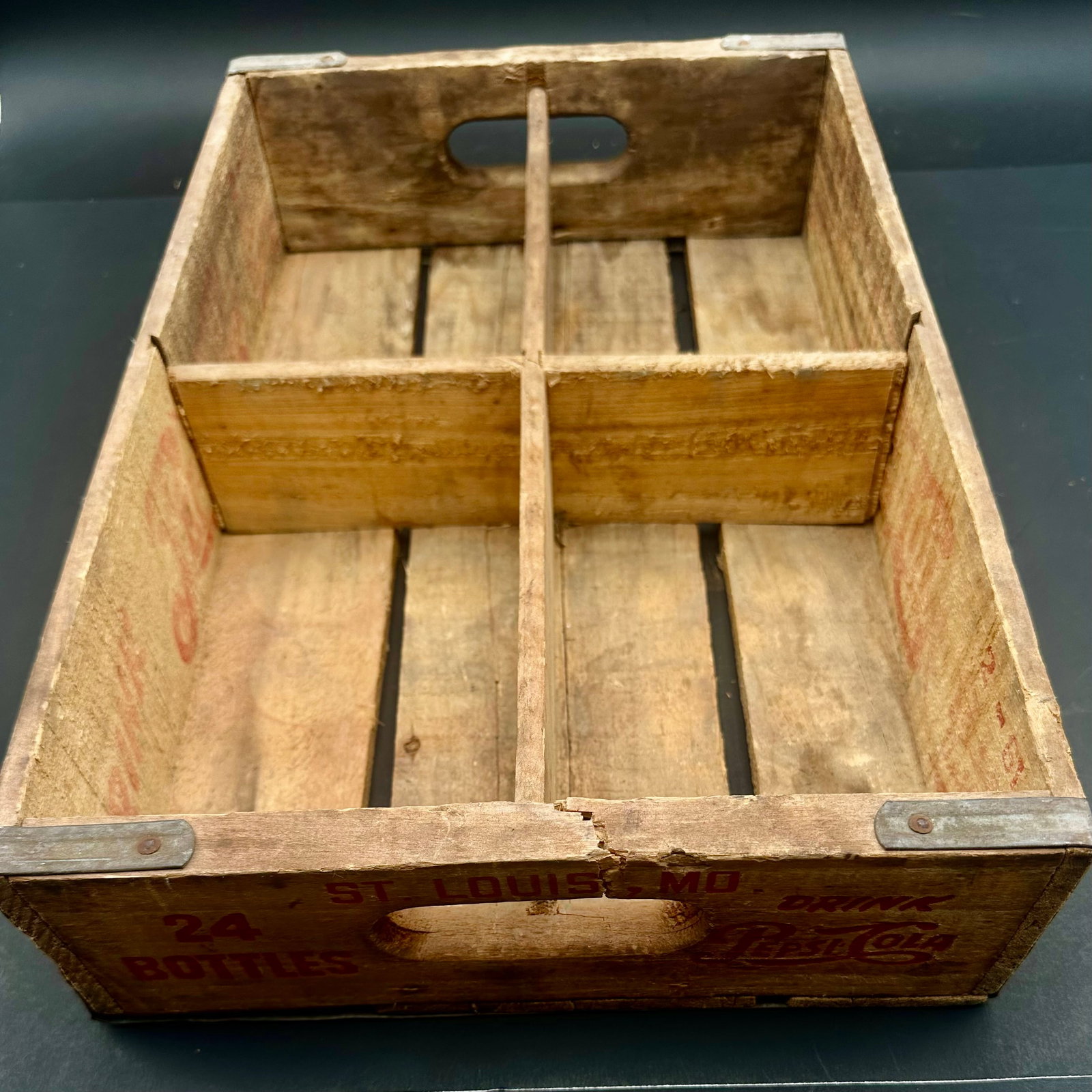 Vintage Pepsi-Cola St. Louis MO 24 Bottle Wood Crate (1 of 13)
