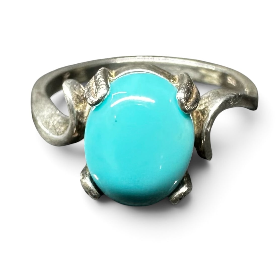 Sz6.75/2g 925 Sterling Silver Sleeping Beauty Turquoise Ring: Sz6.75/2g 925 Sterling Silver Sleeping Beauty Turquoise Ring:Brand/Model: No hallmark. Unidentified artisan/shop.Manufacturer Location: Not marked.Year Produced: Unknown.Specs/Description: 925 Sterlin