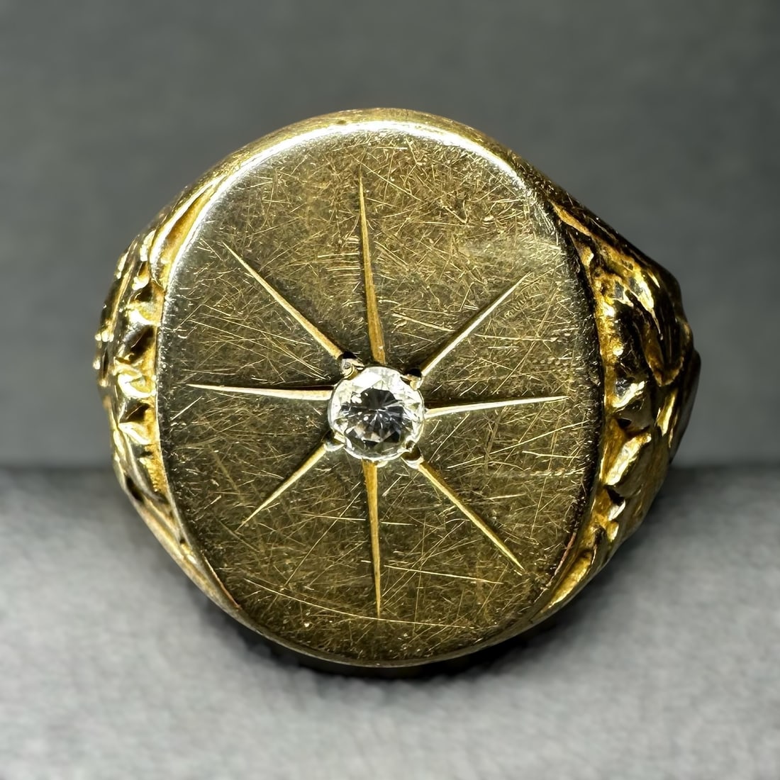 Sz12.5/11g Antique Hughes & Son Men's 14K Gold Natural Diamond Engraved Starburst Repoussé Signet: Sz12.5/11g Antique Hughes & Son Men's 14K Gold Natural Diamond Engraved Starburst Repoussé Signet Ring:Brand/Model: Hughes & Son Jewelers.Manufacturer Location: Lima, Ohio.Year Produced: Circa 1890��