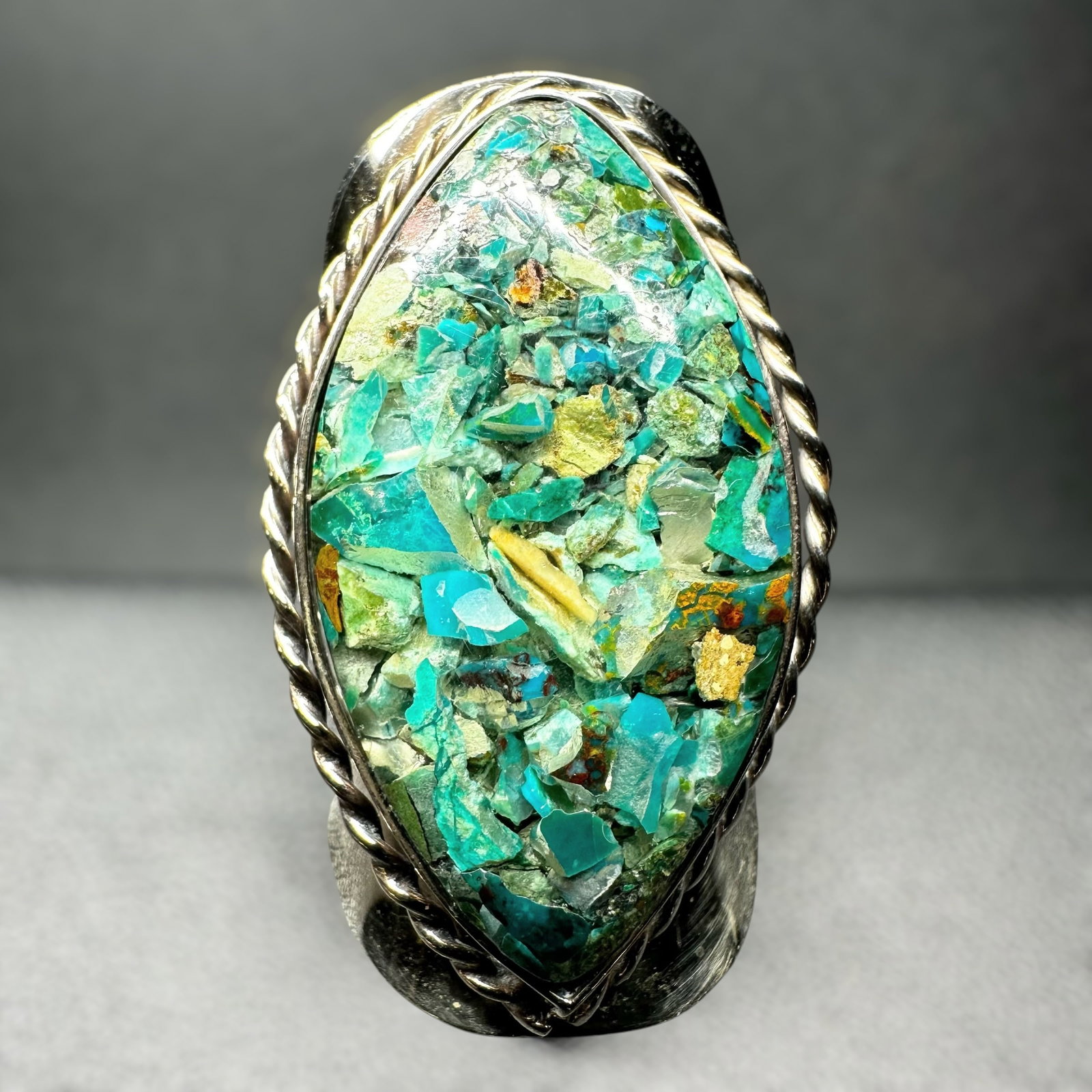 Sz8/11g Southwestern Sterling Silver Cobblestone Mosaic Ring: Sz8/11g Southwestern Sterling Silver Cobblestone Mosaic Ring:Brand/Model: No hallmark. Unidentified artisan/shop.Manufacturer Location: Not marked.Year Produced: Unknown.Specs/Description: Southwester