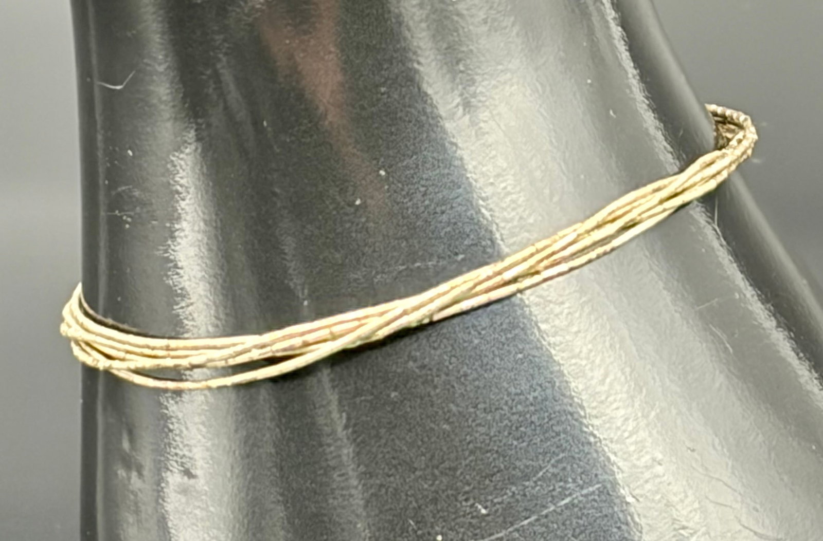 2.1 g Carolyn Pollack CP Navajo 925 Sterling Silver 5 Strand Liquid Silver Bracelet: This beautiful Bracelets is made from all 925 Sterling Silver. These pieces are handmade by the artist creating the perfect balance of color and shine. Whether you are just starting out or are a serio