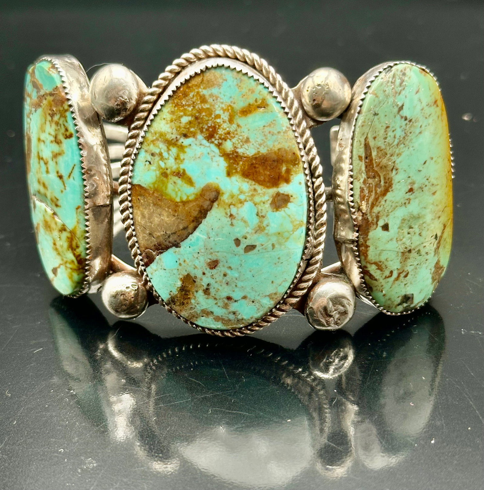 69g Vintage Navajo Sterling Silver 3 Stone Turquoise Cuff Bracelet (1 of 10)