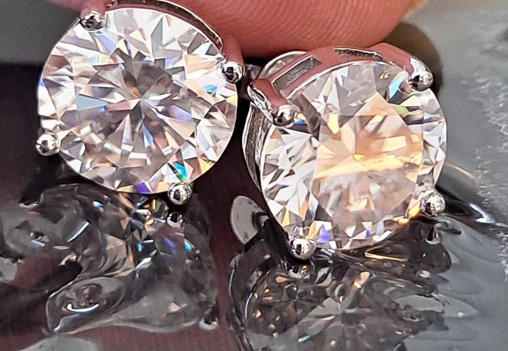 GRA Certified Moissanite 5 Ct Earrings: With GRA Certification Thank you for looking*****NO RETURNS****