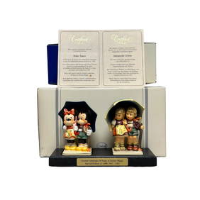 Disney Goebel Mickey & Minnie Mouse "Rainy Times" Figurine Set Of 2 (1 of 7)