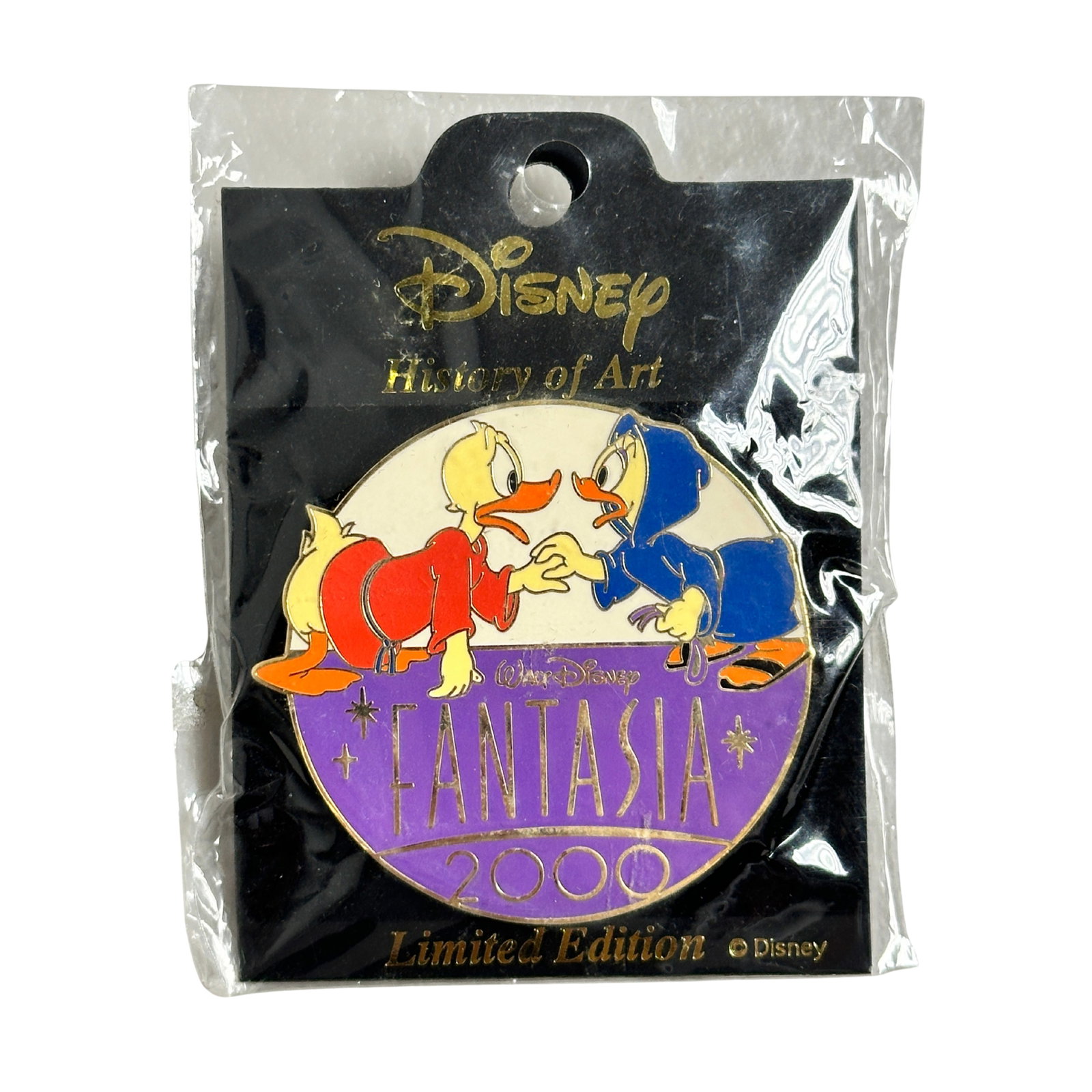 Disney History Of Art Fantasia 2000 Donald & Daisy Pin: Disney History Of Art Fantasia 2000 Donald & Daisy Pin. This features Donald and Daisy from the "Pomp and Circumstance" segment from Fantasia 2000