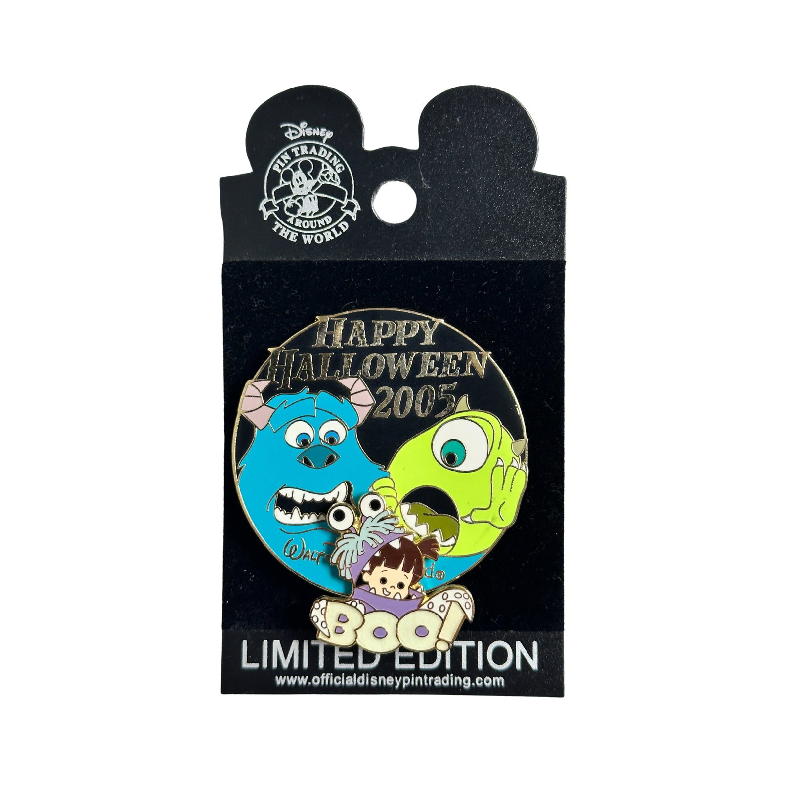Disney WDW Monsters Inc Happy Halloween 2005 Boo Pin: Disney WDW Monsters Inc Happy Halloween 2005 Boo Pin. This features Boo scaring Mike Wazowski and Sulley from Disney/Pixar's Monsters, Inc.*****FREE SHIPPING********SELECT BUYER ARRANGED SHIPPING AT C