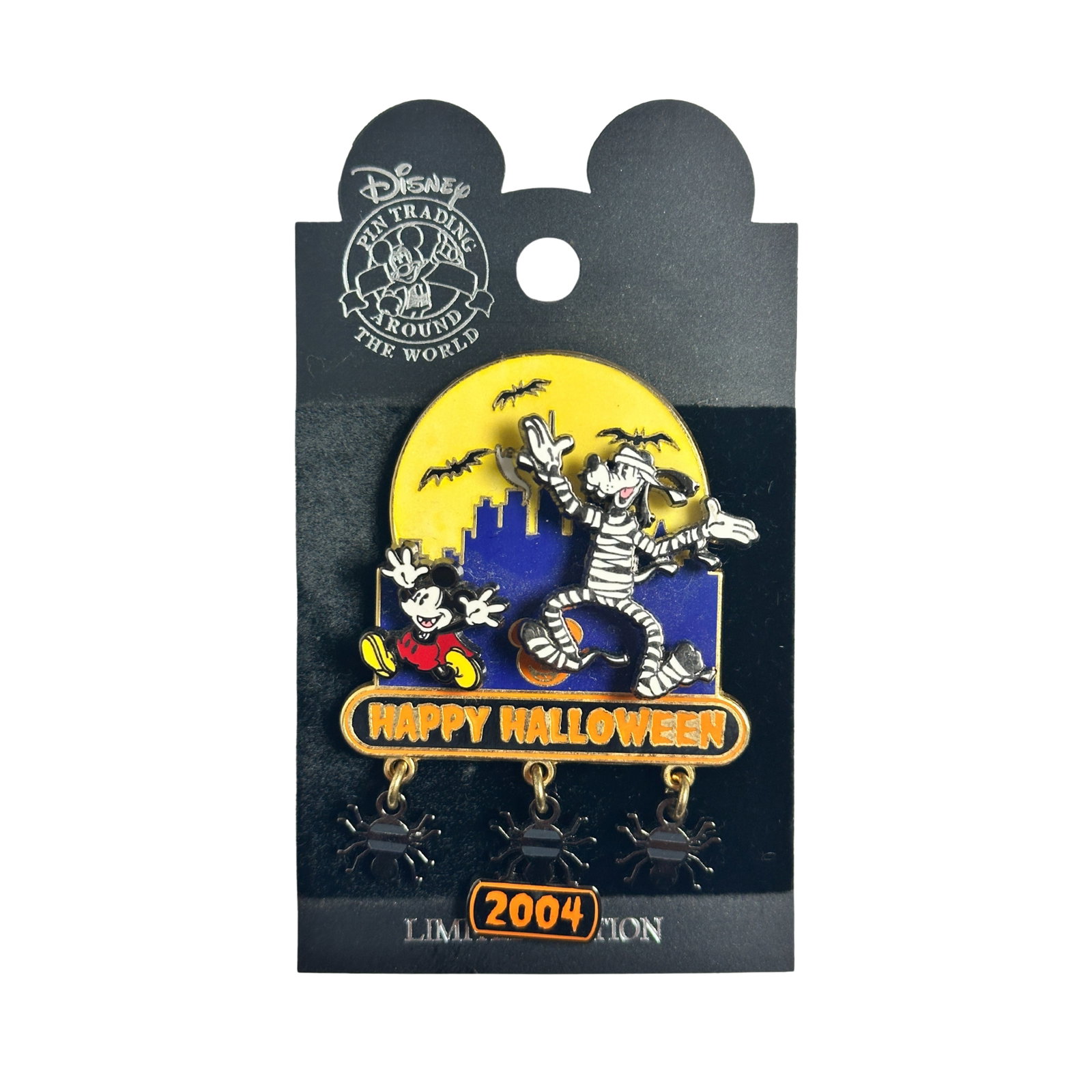 Disney NYC Mickey & Goofy Happy Halloween 2004 Pin: Disney NYC Mickey & Goofy Happy Halloween 2004 Pin. This features Mickey Mouse and Goofy as well as three spider dangles. Mickey and Goofy have springs behind them that make them move.There is a full 