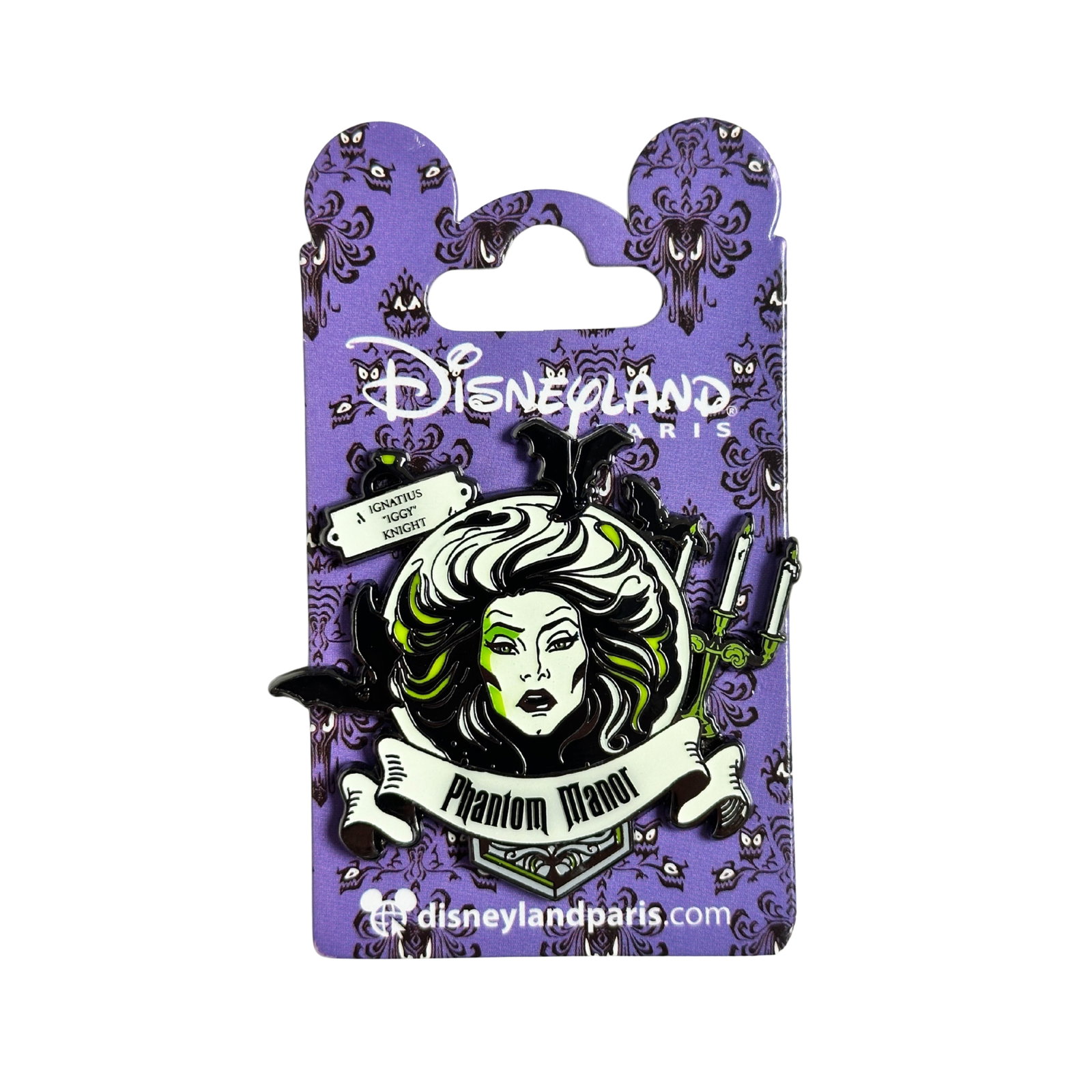 Disney DLP Haunted Mansion/Phantom Manor Madam Leota Pin: Disney DLP Haunted Mansion/Phantom Manor Madam Leota Pin. The pin is made of glossy black material and shows the round sphere with an detailed face of Madame Leota surrounded by hair. Only white, blac