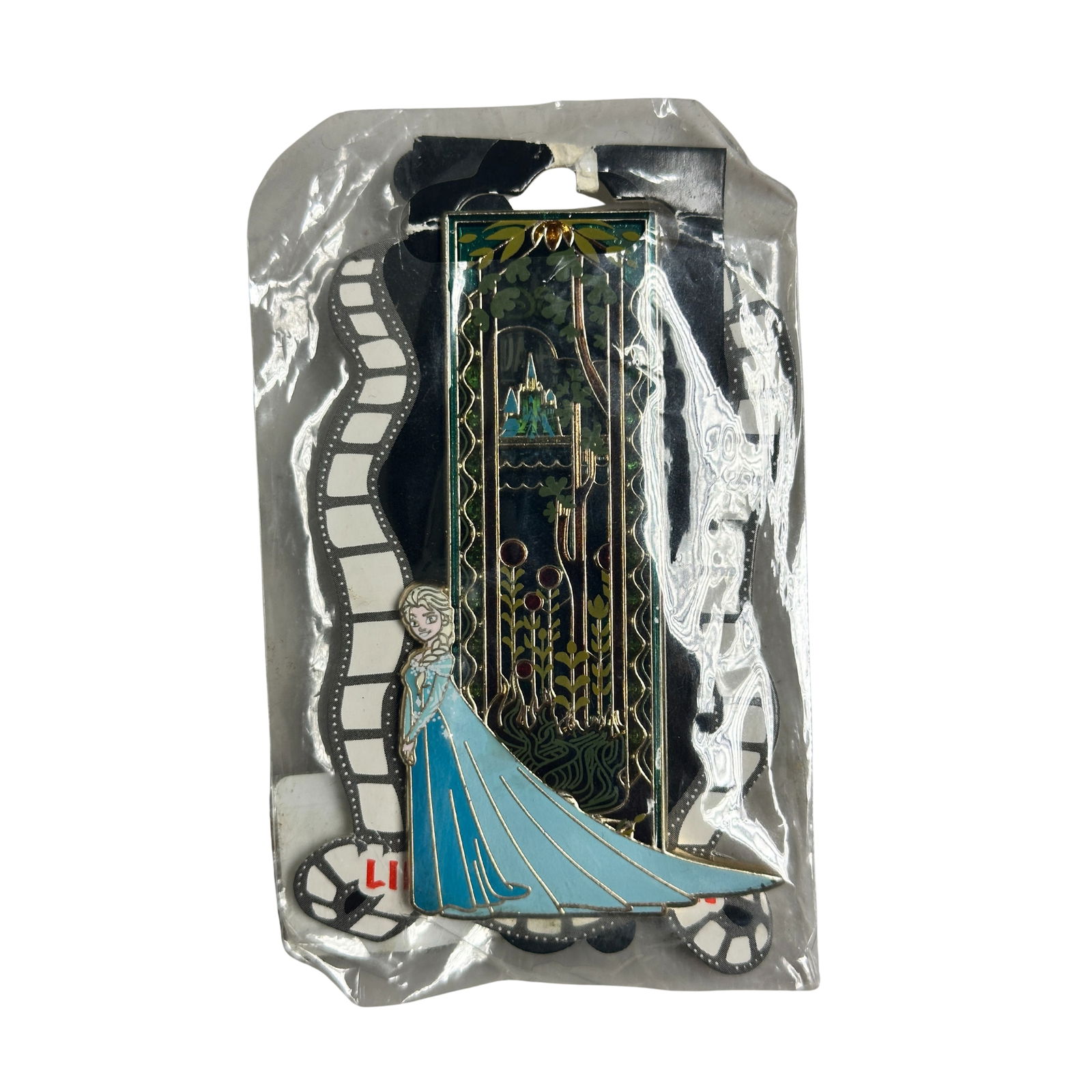 Disney DSSH Soda Fountain Frozen Elsa Stained Glass Pin: Disney DSSH Soda Fountain Frozen Elsa Stained Glass Pin. Disney Studio Store Hollywood & GSF surprise pin released at the Frozen pin release. Pin features Princess Elsa standing beside a stained glass