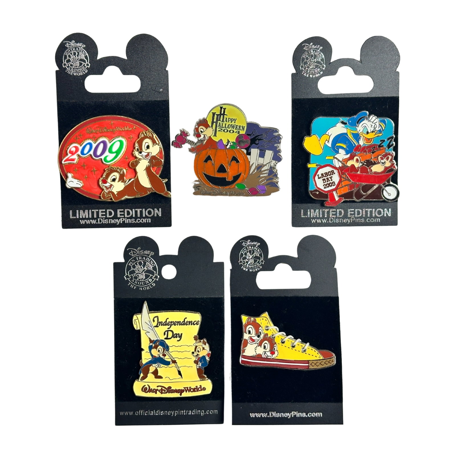 Disney WDW Happy Thanksgiving 2008 Pin Lot Of 5: Disney WDW Happy Thanksgiving 2008 Pin Lot Of 5. Celebrate Thanksgiving 2008 with this Limited Edition pin lot featuring Mickey & Minnie with a turkey, Donald & Goofy with Cranberry sauce, Stitch & Pl
