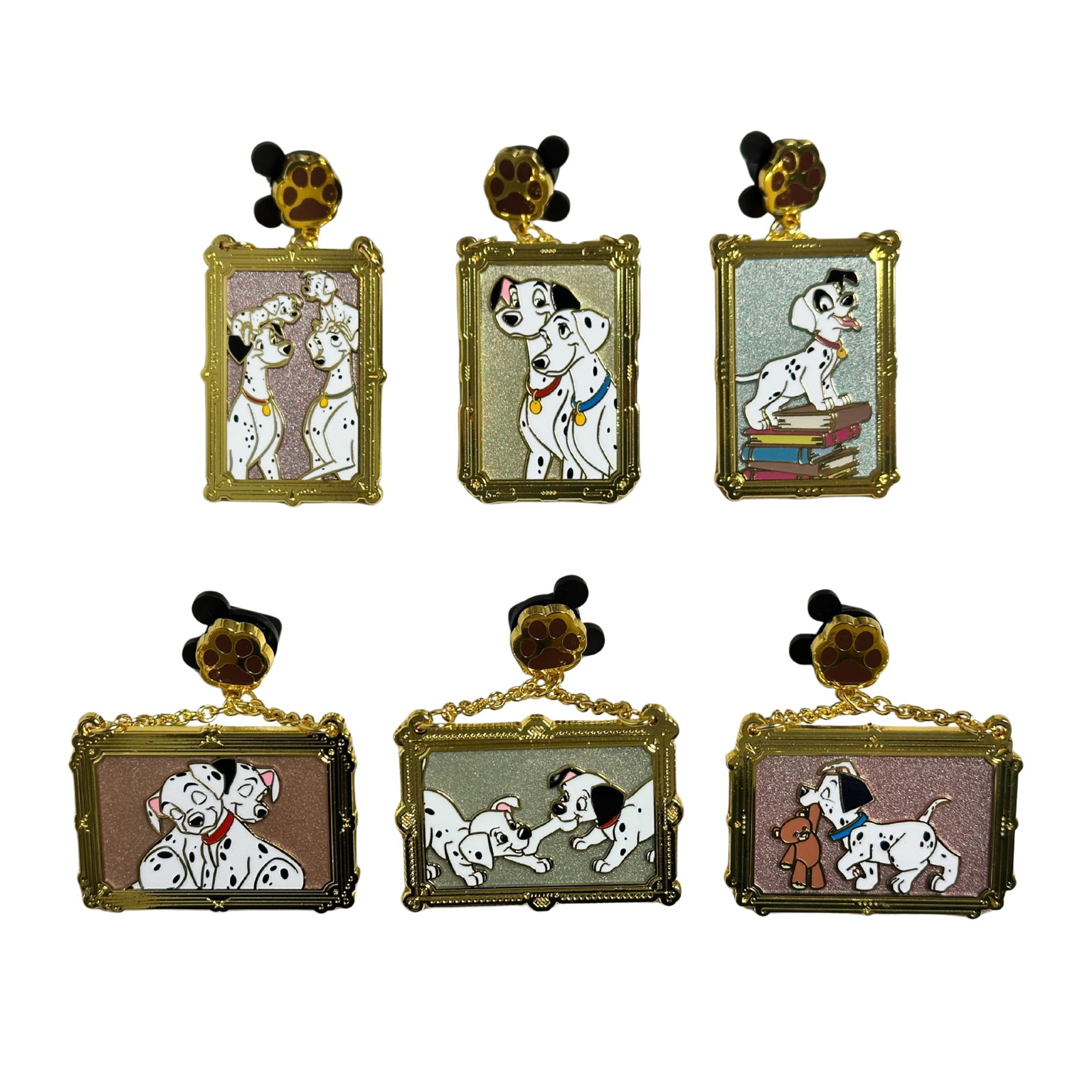 Disney Boxlunch 101 Dalmatians Picture Frame Mystery Pin Set Of 6: Disney Boxlunch 101 Dalmatians Picture Frame Mystery Pin Set Of 6. This six-pin 101 DALMATIANS PICTURE FRAME mystery set was made by Monogram and released on 27 Mar 2025 as a BoxLunch exclusive. Each 