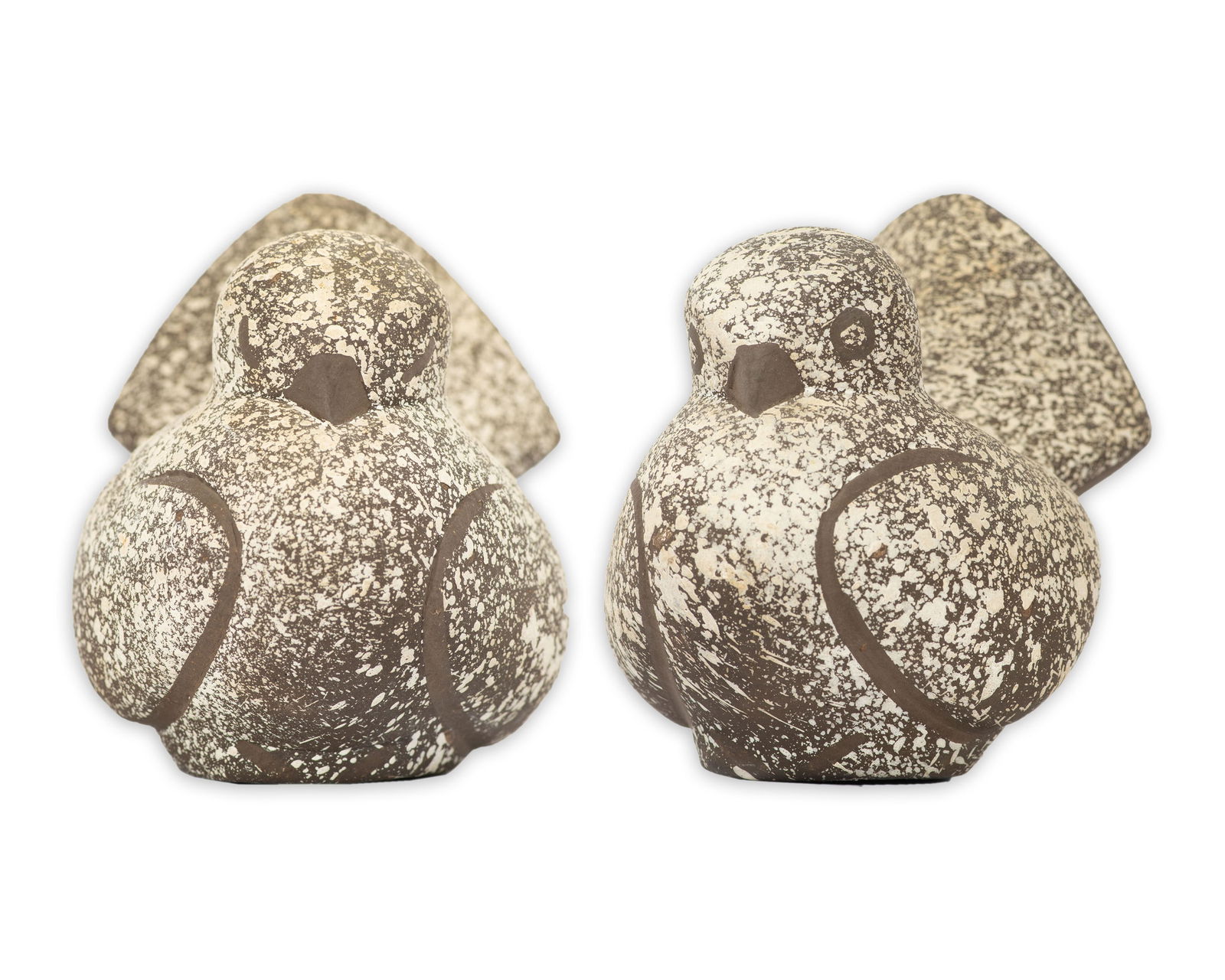 James Lovera Signed Ceramic Speckled Birds: Ceramic birds by Californian studio potter James Lovera. Both signed "lovera" to the underside.Measurements: 4.5" W x 5.5" H x 6" D (both measure the same).In h