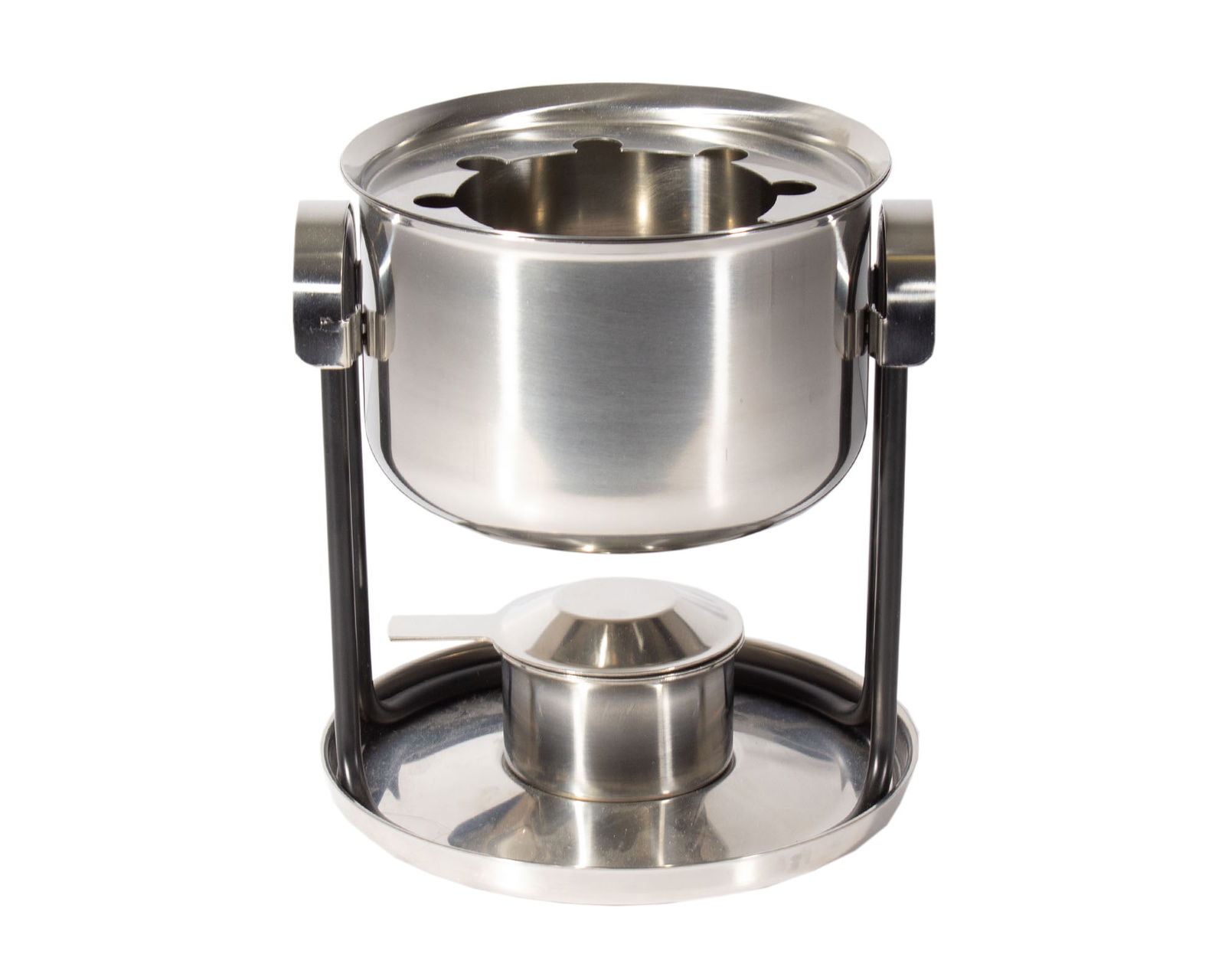 Erik Magnussen Stelton Denmark Fondue Pot: Fondue pot set designed by Erik Magnussen (Danish; 1940-2014) for Stelton. Made in Denmark. Marked to underside of tray. Measurements: 8" W x 8.25" H x 7.75" D. In ho