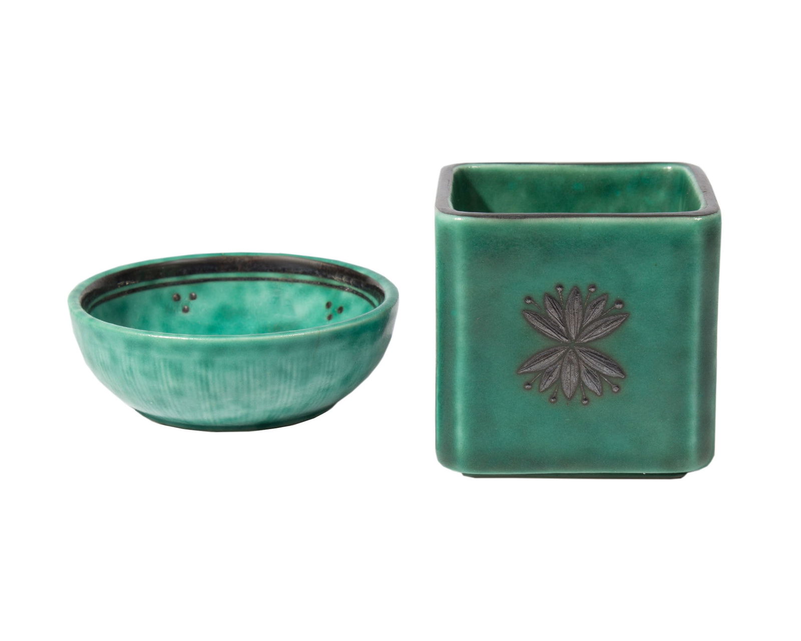 Wilhelm Kåge Gustavsberg Argenta Ring Dish and Cigarette Holder: Argenta ring dish and cube-shaped cigarette holder designed by Wilhelm Kåge (Swedish; 1889-1960) for Gustavsberg. Ring dish marked "Gustavsberg Argenta A25 F Made in Sweden," ciga