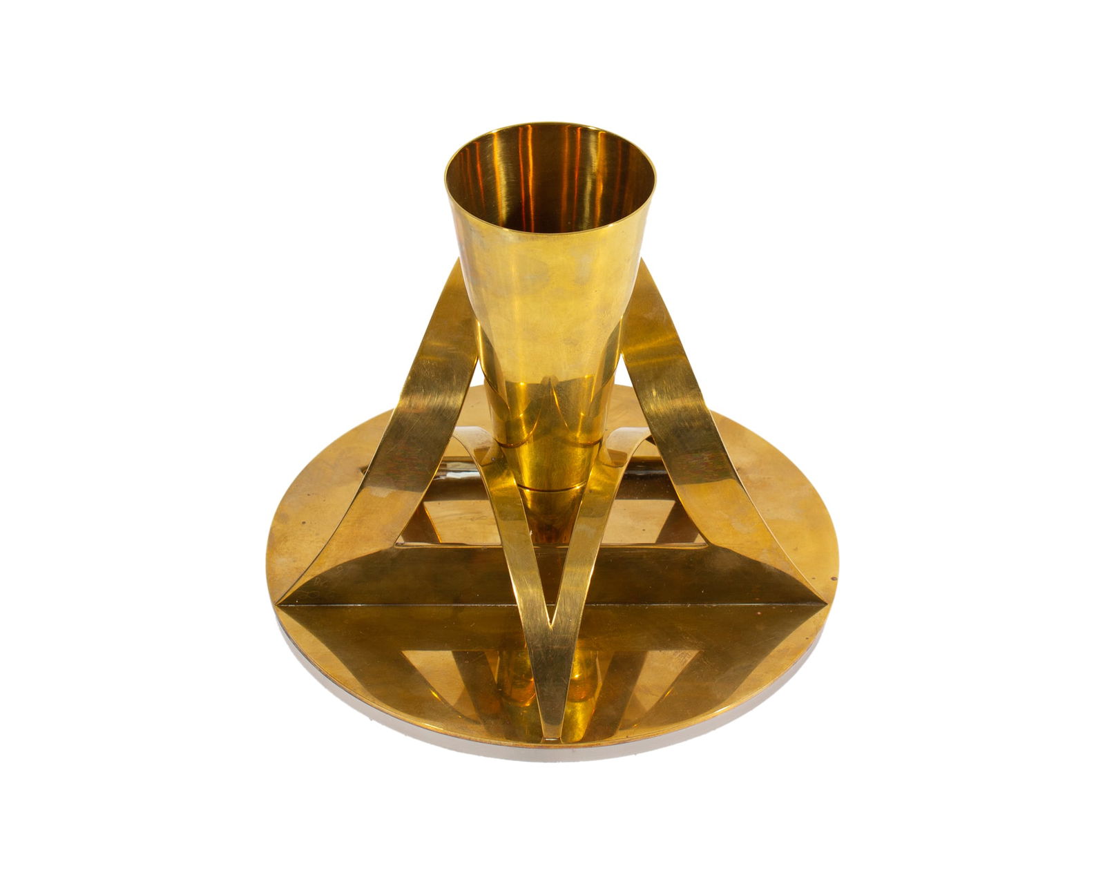 Dan Givon Signed 1986 Limited Edition Kiddush Cup with Stand: 1986 kiddush cup created by Dan Givon (Israeli; b. 1955). This limited edition work consists of a central cup held within rounded metal pieces that, when viewed form above, form a Star of David