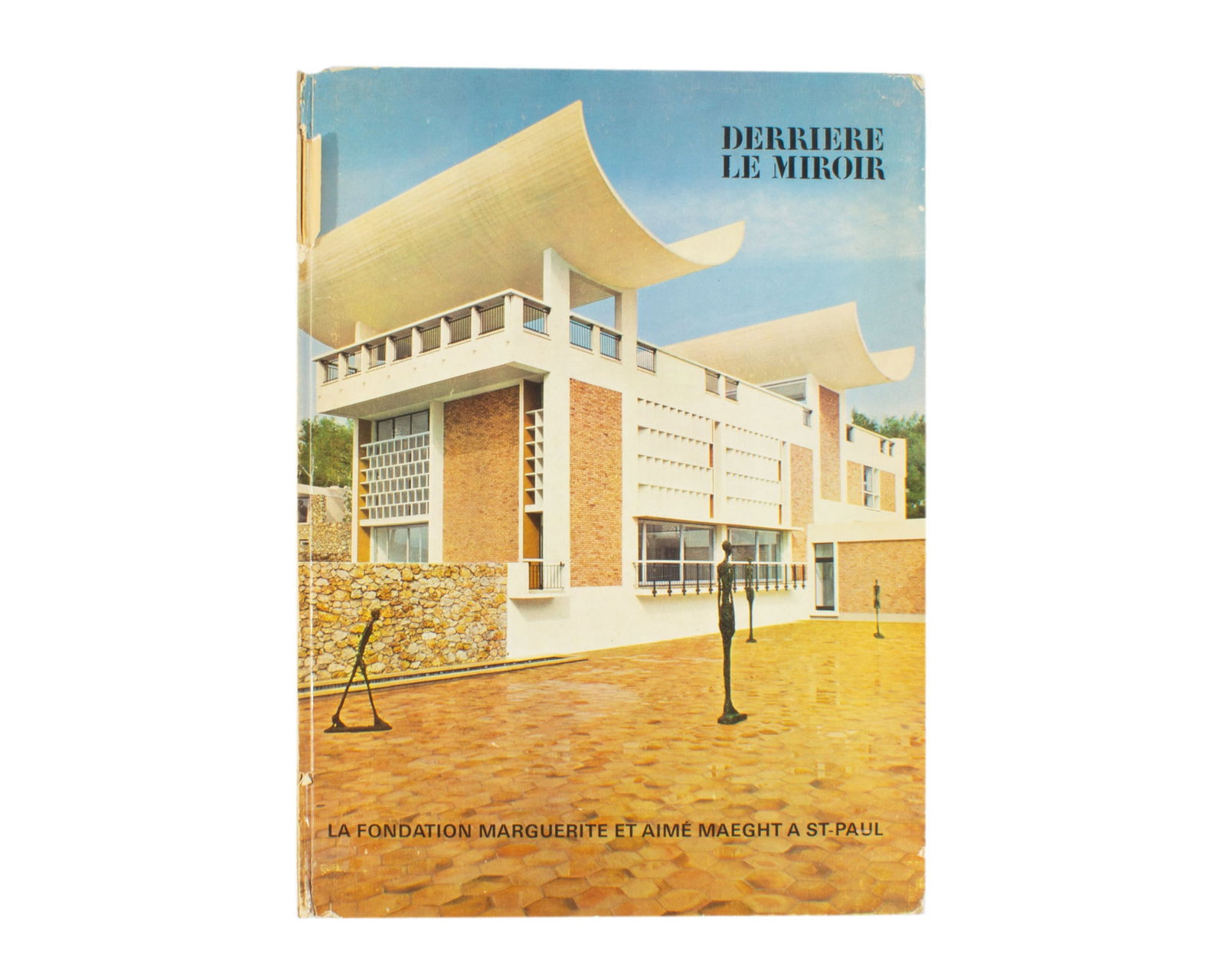 "Derriere le Miroir," #148 "La Foundation Marguerite et Aime Maeght" 1964: French art publication Derriere le Miroir, #148 - July 1964 - La Foundation Marguerite et Aime Maeght A St-Paul. Hardback. Published by Aimé Maeght featuring lithographs
