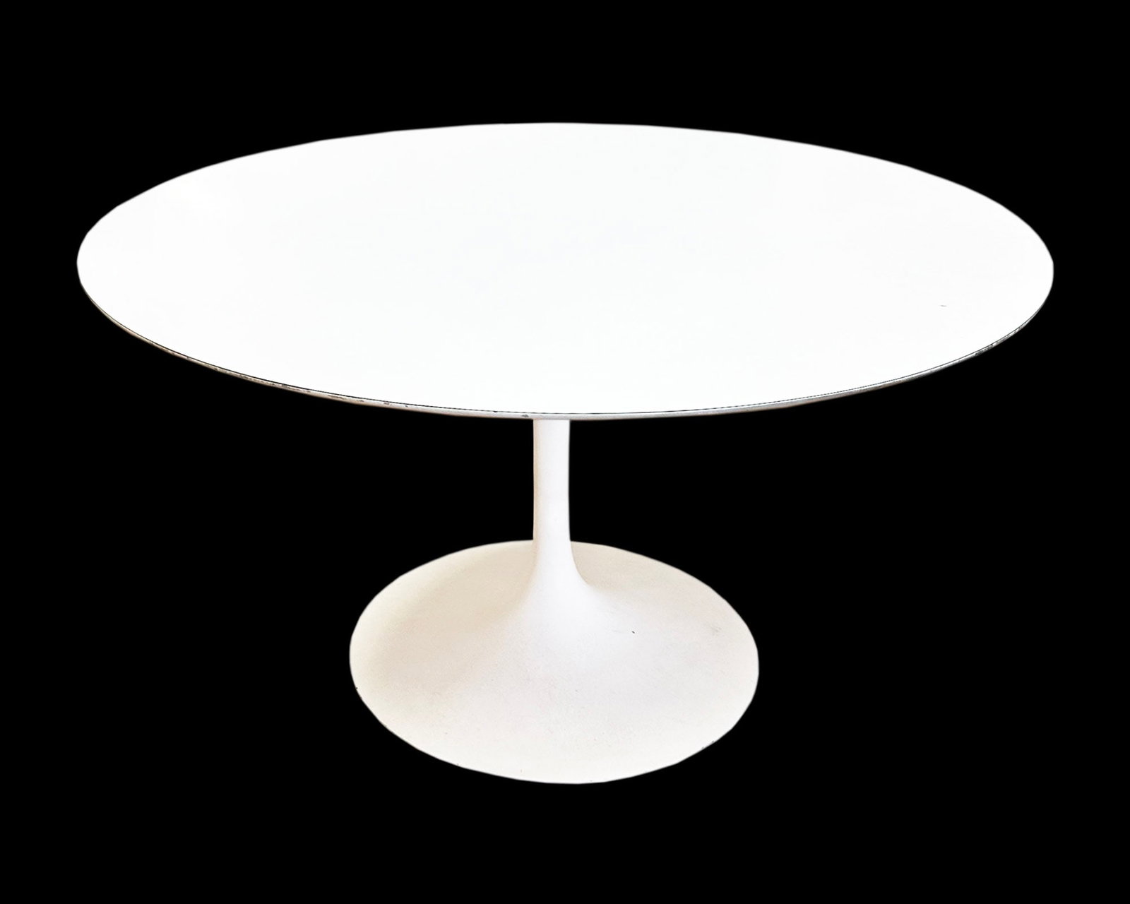 Eero Saarinen Knoll Tulip Dining Table (1 of 6)