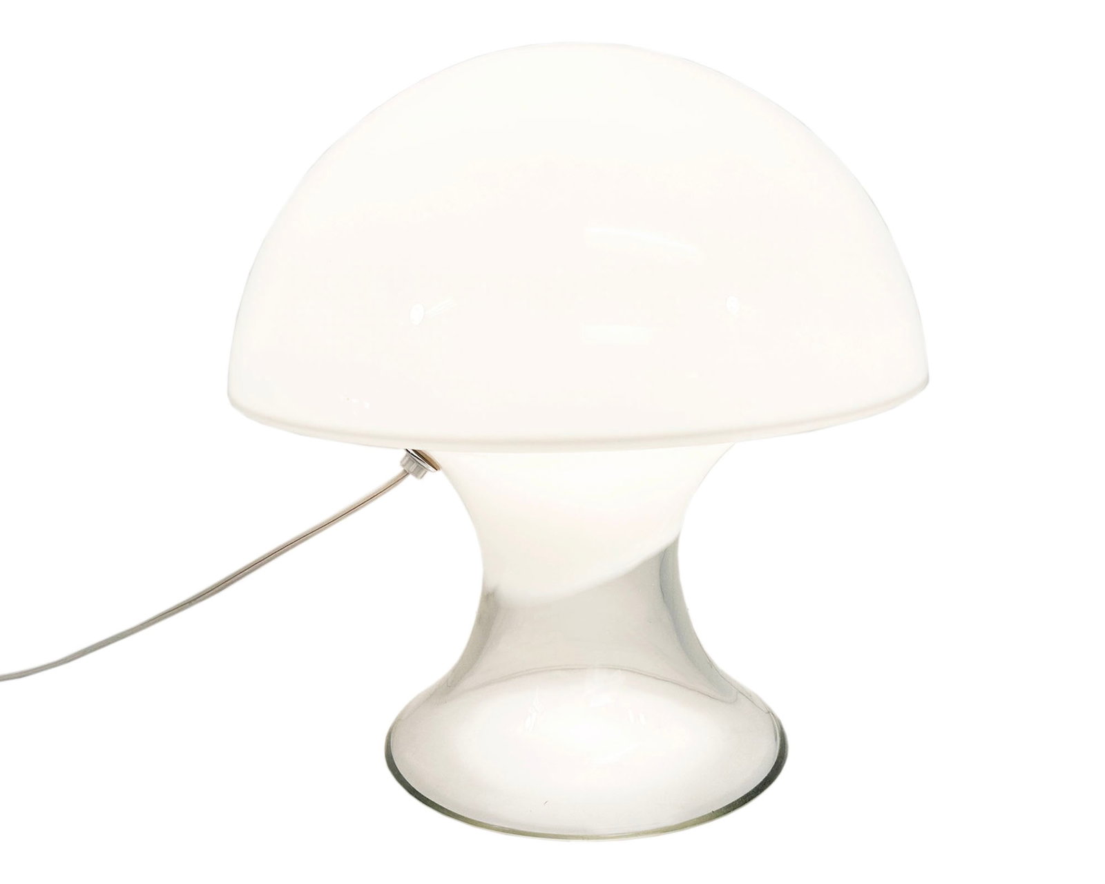 Enrico Capuzzo "Cumulus" Vistosi Italian Glass Lamp: Italian glass "Cumulus" table lamp designed by Enrico Capuzzo for Vistossi. Made in 1960s or 1970s. Measurements: 14" W x 14" H x 14" D. In house shipping a