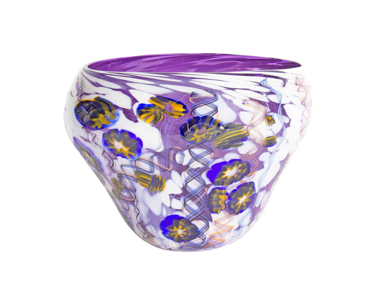 Ben Johnson 2004 Art Glass Centerpiece Bowl (1 of 4)