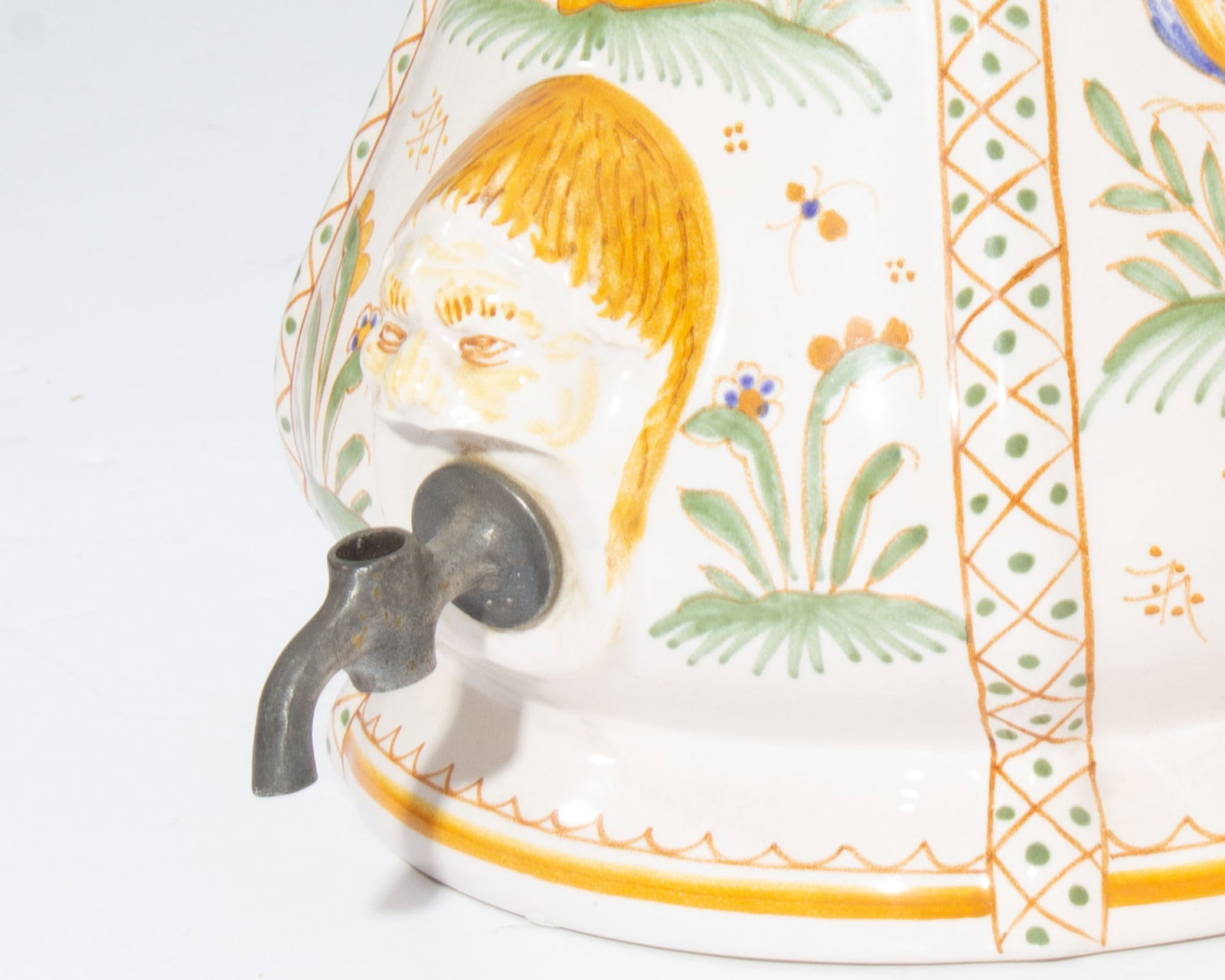 French Faience Lavabo - 3