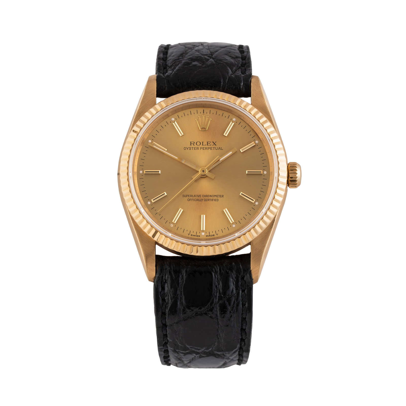 ROLEX – OYSTER PERPETUAL AUTOMATIC TIME-ONLY WATCH IN 18 KT YELLOW GOLD WITH CHAMPAGNE DIAL: Brand: Rolex Model: Oyster Perpetual Year: 1992 Reference: 14238 Dial: Champagne Case No.: N199XXX Movement: Automatic Caliber: Rolex 3000 Material: 18 kt yellow gold Bracelet/Strap: Leather Size: 34