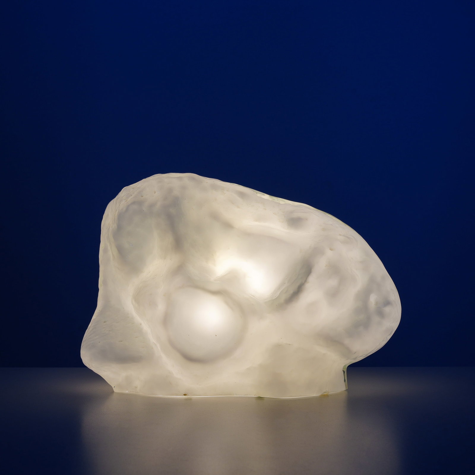 CARLO NASON 'OSSO' TABLE LAMP: Opaque glass aluminium manufactured by AV Mazzega Italy 1970s 24 x 36 x 27