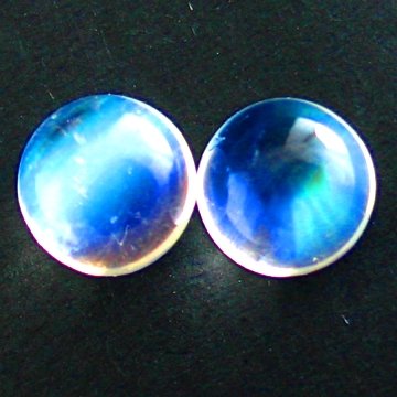 3.55cts~ natural Royal Rainbow Blue moonstone: STONE NAME : BLUE MOONSTONE , LOT NO : BM236-1 (525) , Quantity: 2PCS , WEIGHT CTS : 3.55 CTS , SIZE : 7.1 X 4.6 MM COLOR : BLUE MOONSTONE , SHAPE : ROUND , CLARITY : flawless , ORIGIN : INDIA , LUSTE
