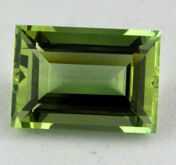 3.69 CTS~Natural Green Beryl ~Flawless: STONE NAME : GREEN BERYL , LOT NO : GB0019 -939 Quantity: 1PCS , WEIGHT CTS : 3.69 CTS , SIZE : 5 X 8 MM , COLOR : GREEN , CLARITY : IF , SHAPE : OCTAGON , ORIGIN : AFRICA, LUSTER : MARVELOUS , HARDNE