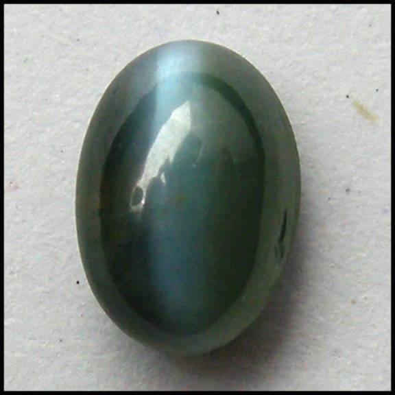 .78cts~Natural sharp eye Alexandrite Cat's eye: STONE NAME : ALEXANDRITE CAT'S EYE , LOT NO : ACE 236 - 26 (1270) , Quantity: 1PCS , WEIGHT CTS : 0.78 CTS , SIZE : 5.8 X 4.7 X 2.1 MM , COLOR : COLOR CHANGE , SHAPE : OVAL , CLARITY : IF , ORIGIN : R