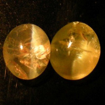 1.79Cts~Natural Chrysoberyl Cat's eye: STONE NAME : Chrysoberyl Cat's eye , LOT NO : CE496C- 62 (2929) , Quantity: 2PCS , WEIGHT CTS : 1.79CTS , SIZE : 6.1 X 4.9 X 2.9 MM. , COLOR : COLOR CHANGE , SHAPE : OVAL , CLARITY : VS , ORIGIN : I