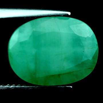 8.02CTS~Rich Green Emerald Transperant : STONE NAME : EMERALD LOT NO : EM- 4075 , Quantity: 1PCS , WEIGHT CTS : 8.02 CTS , SIZE : 14.0x11.4x6.8 MM , COLOR : GREEN , SHAPE : OVAL , ORIGIN : COLOMBIA , LUSTER : MARVELOUS HARDNESS : 7.5 , TREAT