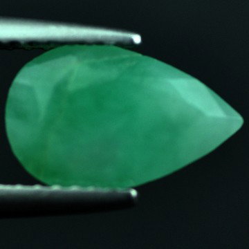 2.02 CTS~Rich Green NATURAL Emerald : STONE NAME : EMERALD LOT NO : EM- 4300 , Quantity: 1PCS , WEIGHT CTS : 2.02 CTS , SIZE : 10.8X6.9X4.5 MM , COLOR : GREEN , SHAPE : OVAL , ORIGIN : COLOMBIA , LUSTER : MARVELOUS , HARDNESS : 7.5 , T
