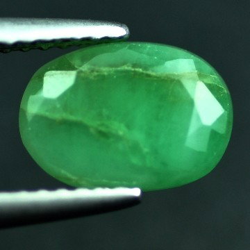 2.32 CTS~Rich Green NATURAL Emerald : STONE NAME : EMERALD LOT NO : EM- 4341 , Quantity: 1PCS , WEIGHT CTS : 2.32 CTS , SIZE : 9.3X6.6X5.3 MM , COLOR : GREEN , SHAPE : OVAL , ORIGIN : COLOMBIA , LUSTER : MARVELOUS , HARDNESS : 7.5 , T