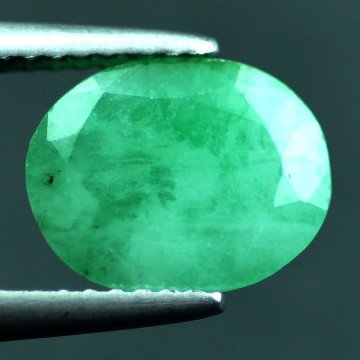 2.57 CTS~Rich Green NATURAL Emerald : STONE NAME : EMERALD LOT NO : EM- 4396 , Quantity: 1PCS , WEIGHT CTS : 2.57 CTS , SIZE : 10X7.8X4.1 MM , COLOR : GREEN , SHAPE : OVAL , ORIGIN : COLOMBIA , LUSTER : MARVELOUS , HARDNESS : 7.5 , TREA