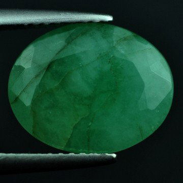 5.75 CTS~Rich Green NATURAL Emerald : STONE NAME : EMERALD LOT NO : EM- 4119 , Quantity: 1PCS , WEIGHT CTS : 5.75 CTS , SIZE : 13.2X10.6X6.2 MM , COLOR : GREEN , SHAPE : OVAL , ORIGIN : COLOMBIA , LUSTER : MARVELOUS , HARDNESS : 7.5 , TRE