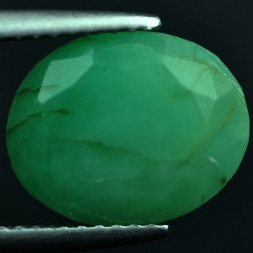 5.26 CTS~Rich Green NATURAL Emerald : STONE NAME : EMERALD LOT NO : EM- 4298 , Quantity: 1PCS , WEIGHT CTS : 5.26 CTS , SIZE : 11.9X9.7X6.7 MM , COLOR : GREEN , SHAPE : OVAL , ORIGIN : COLOMBIA , LUSTER : MARVELOUS , HARDNESS : 7.5 , TREA